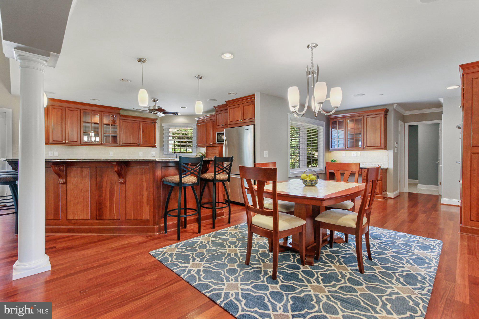 TUDOR MANOR - Residential