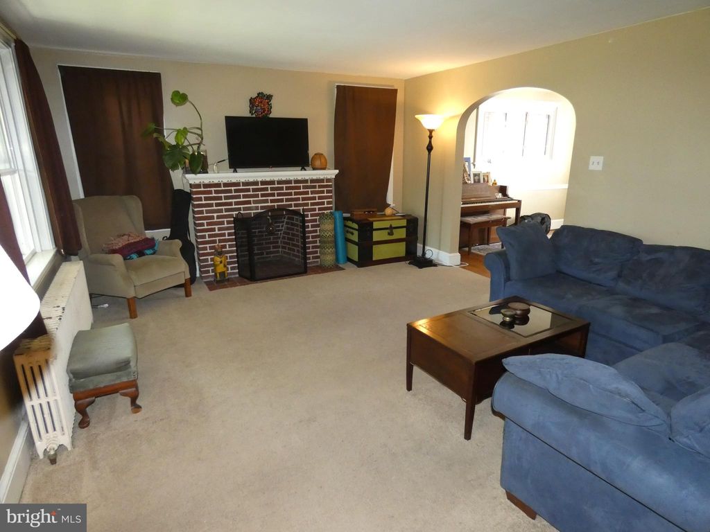 Photo of 1015 Fountain Avenue, Lancaster, PA 17601 (MLS # PALA2041220)