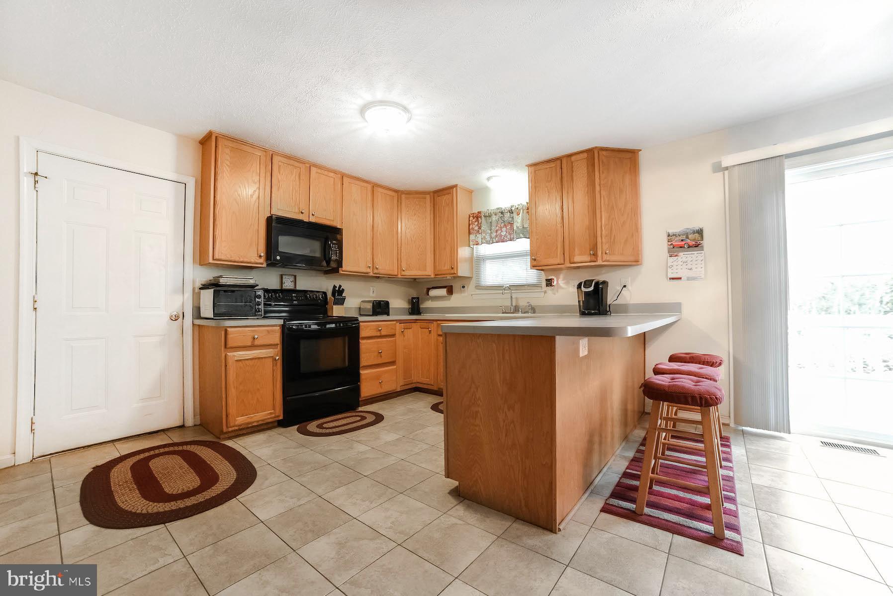 RUSTIC HILLS - Residential