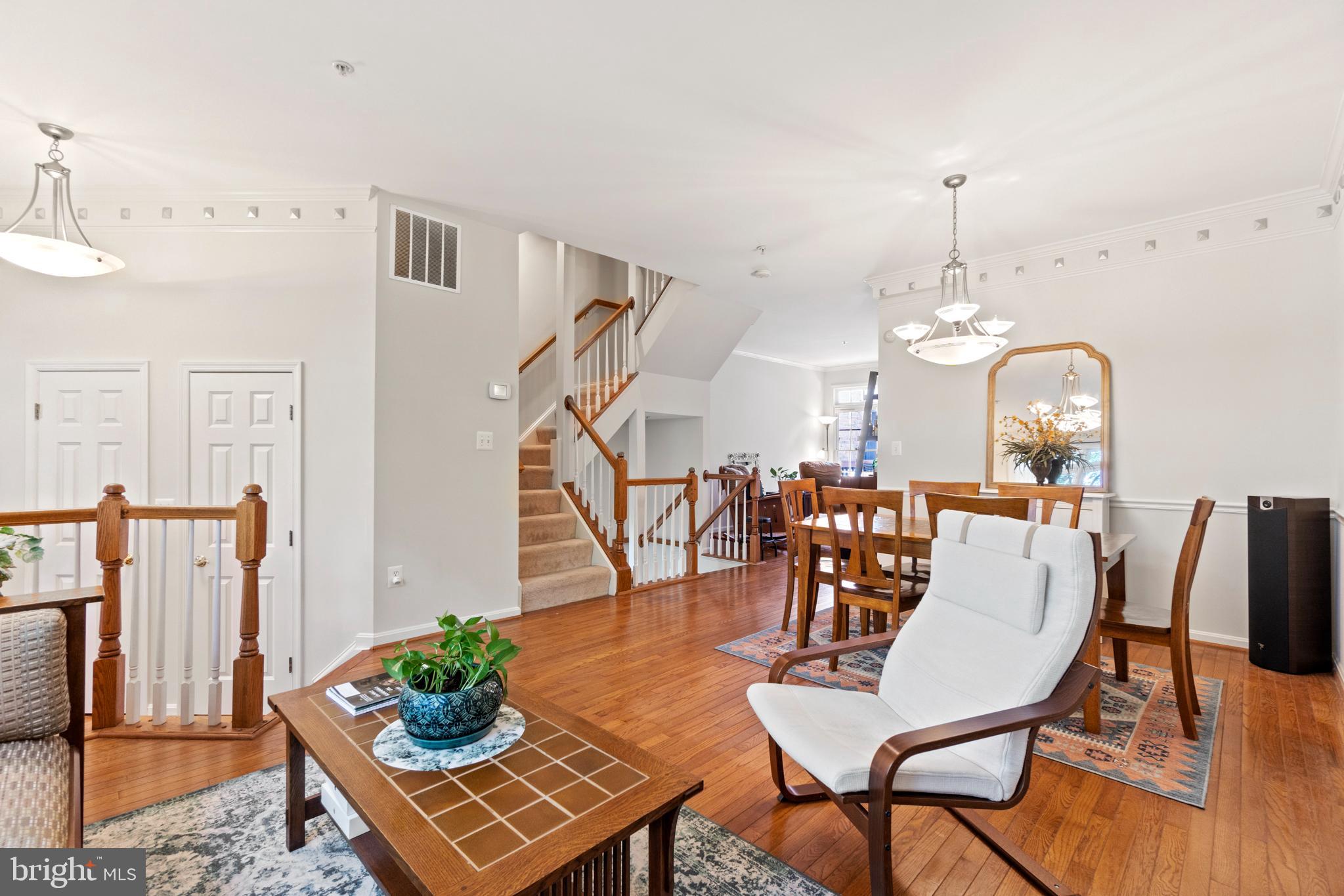 COURTS OF BALLSTON - Residential Lease