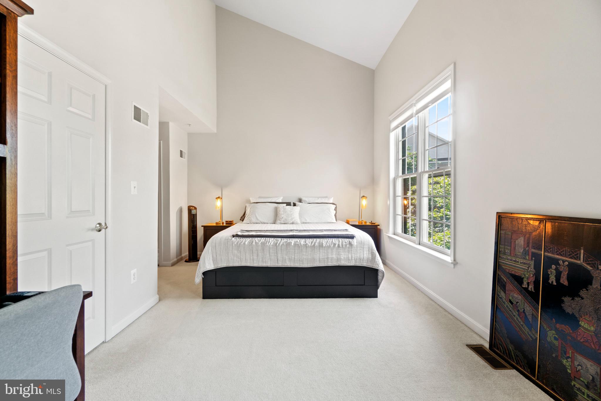 COURTS OF BALLSTON - Residential Lease