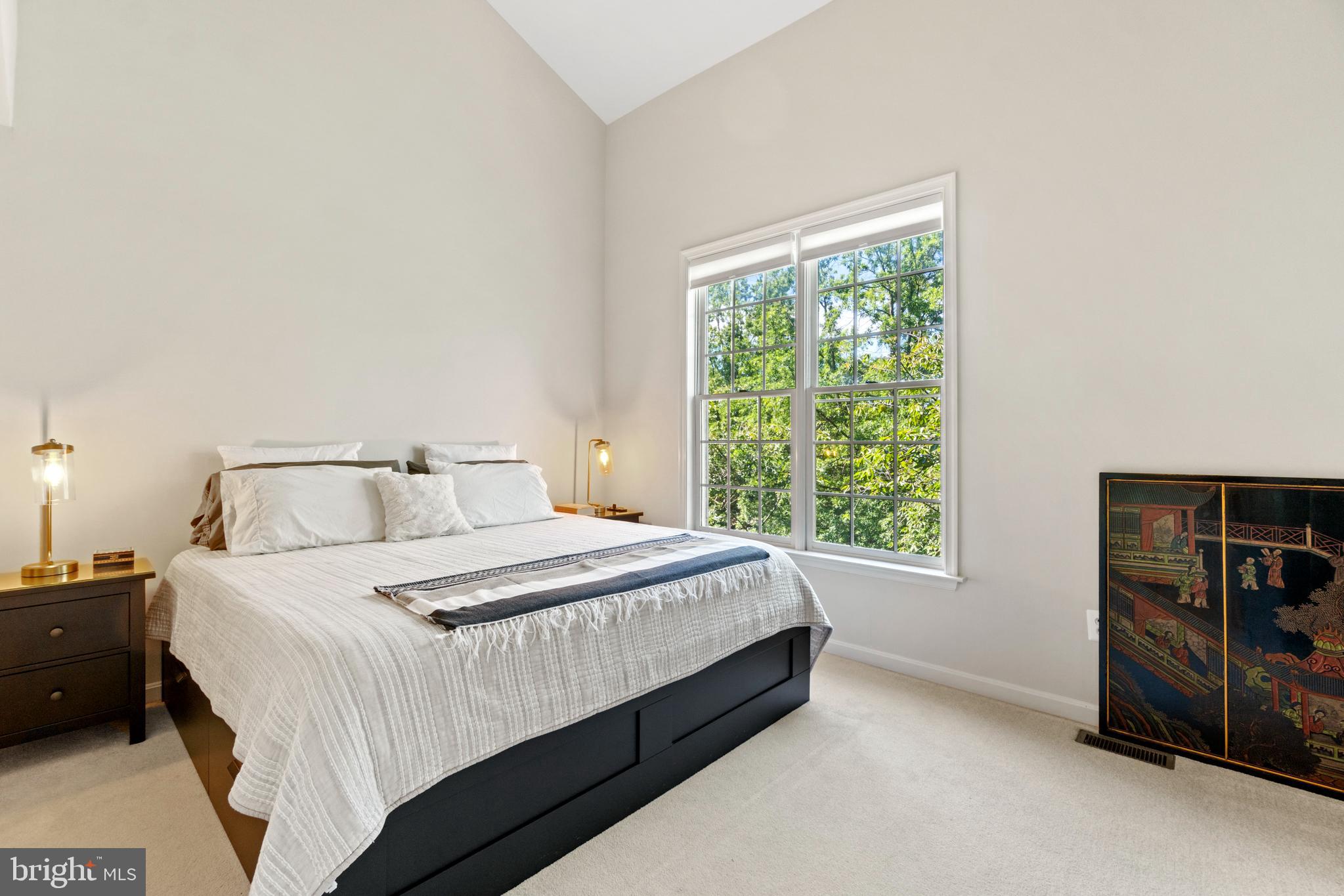 COURTS OF BALLSTON - Residential Lease