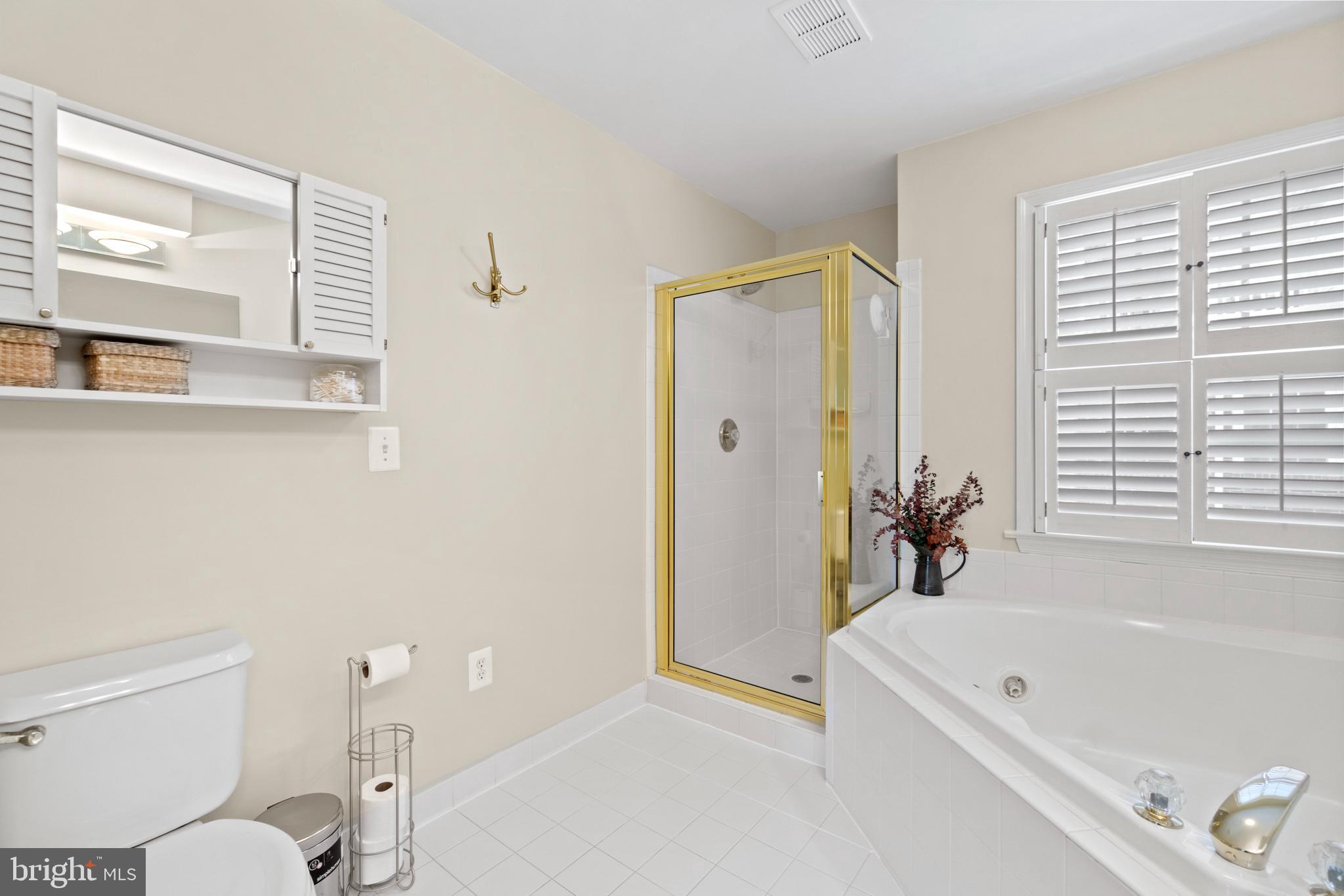 COURTS OF BALLSTON - Residential Lease