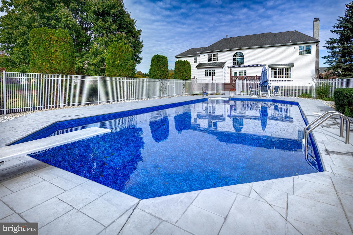 DOLINGTON ESTATES - Residential