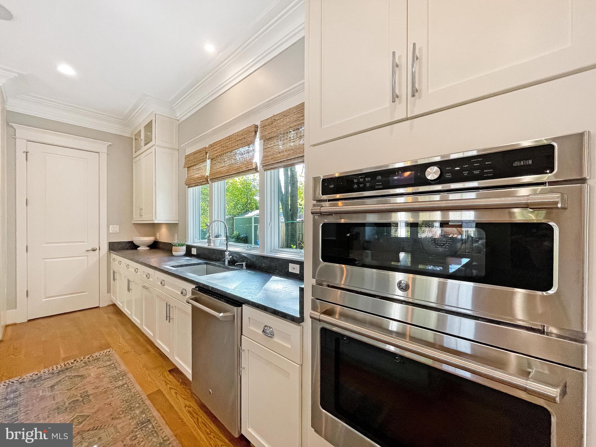 GARDEN CITY - Residential