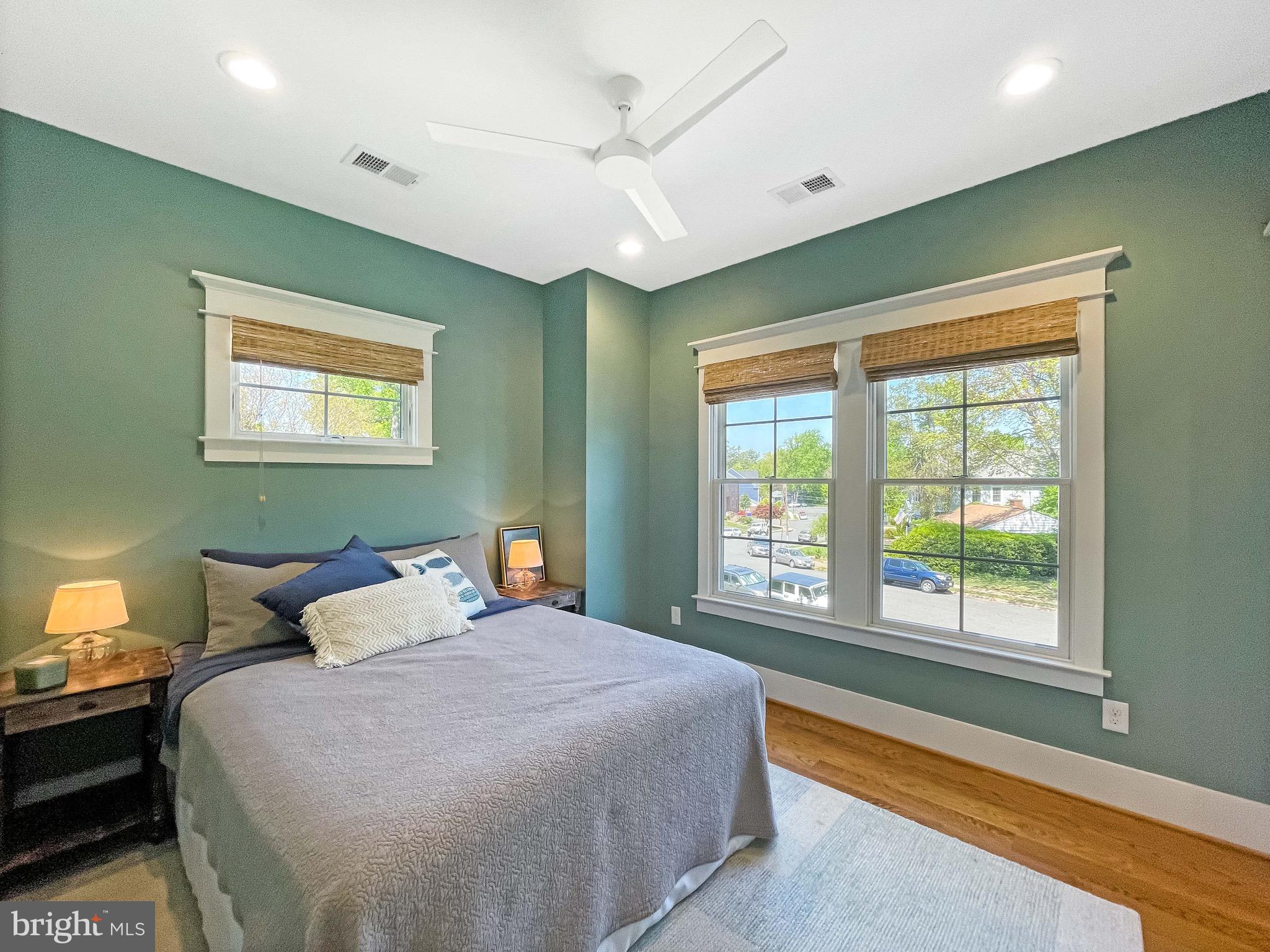 GARDEN CITY - Residential