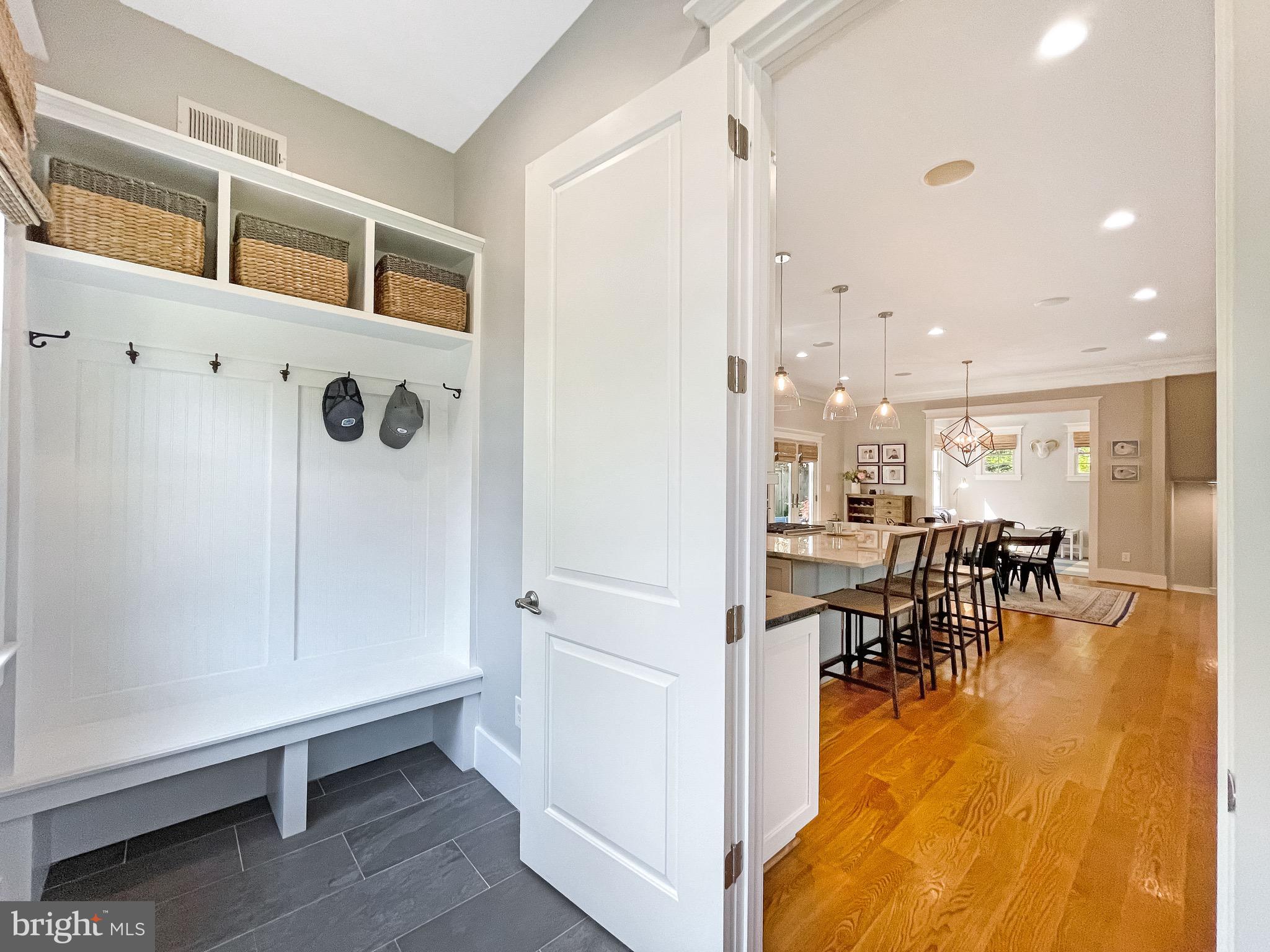 GARDEN CITY - Residential