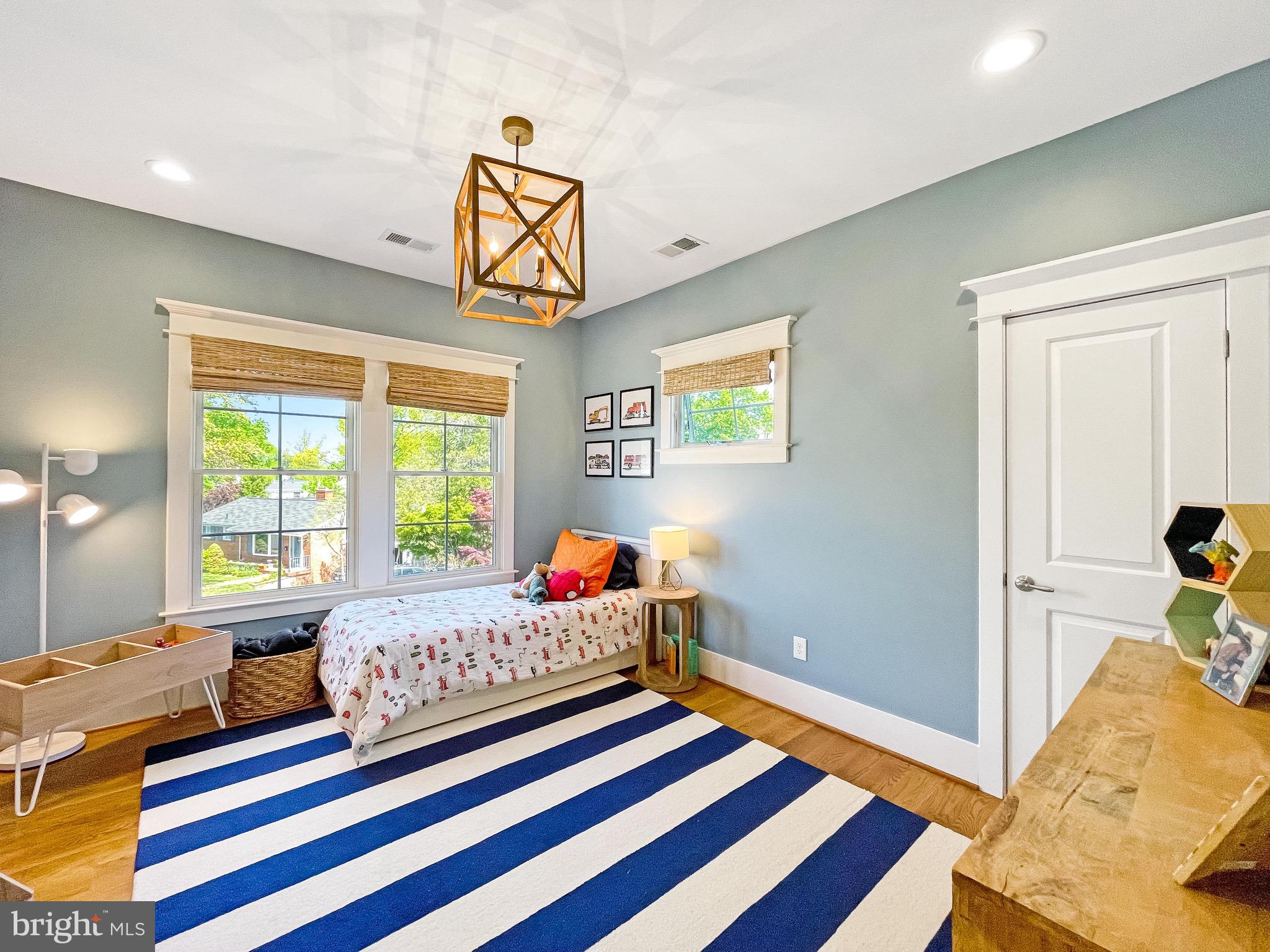 GARDEN CITY - Residential