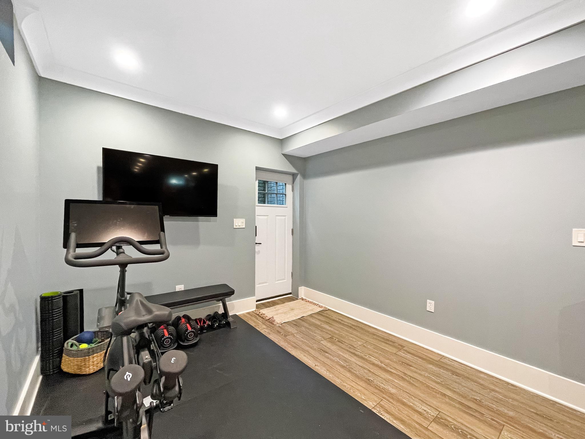 GARDEN CITY - Residential