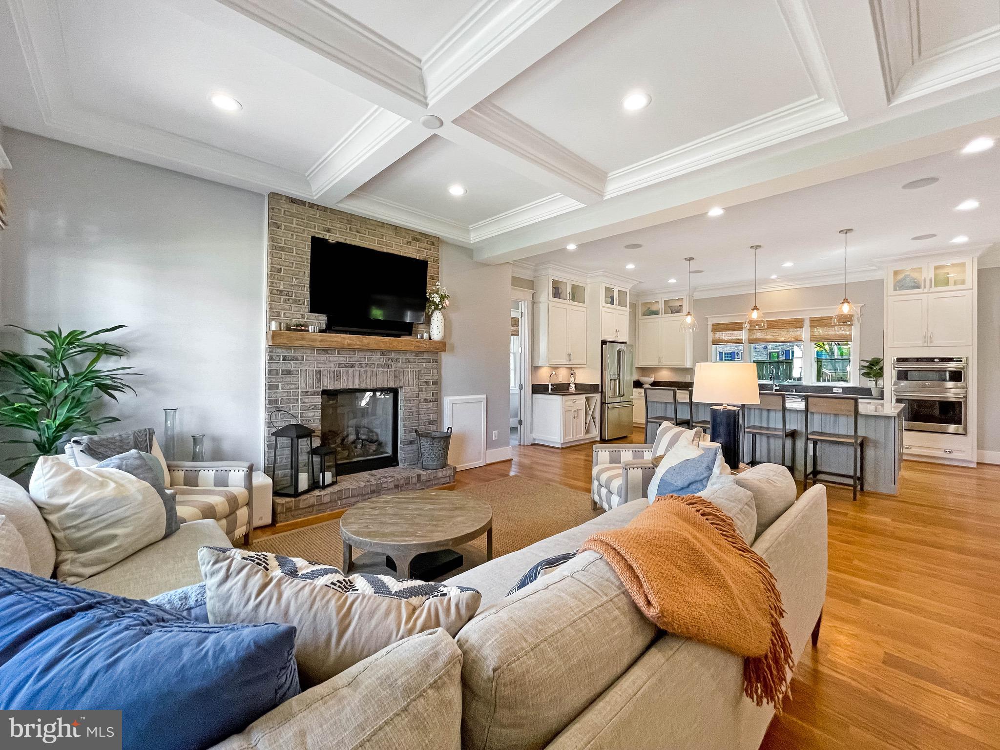 GARDEN CITY - Residential