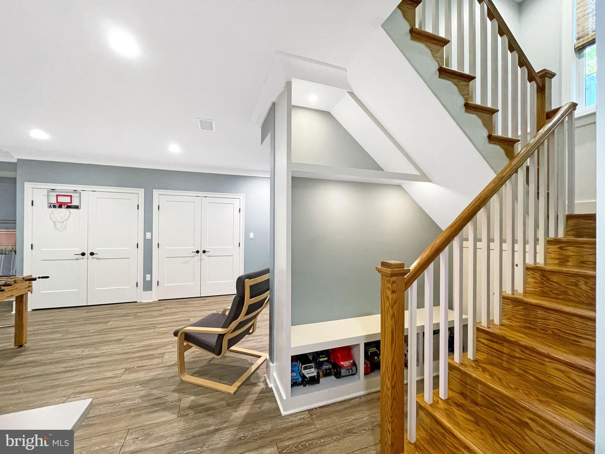 GARDEN CITY - Residential