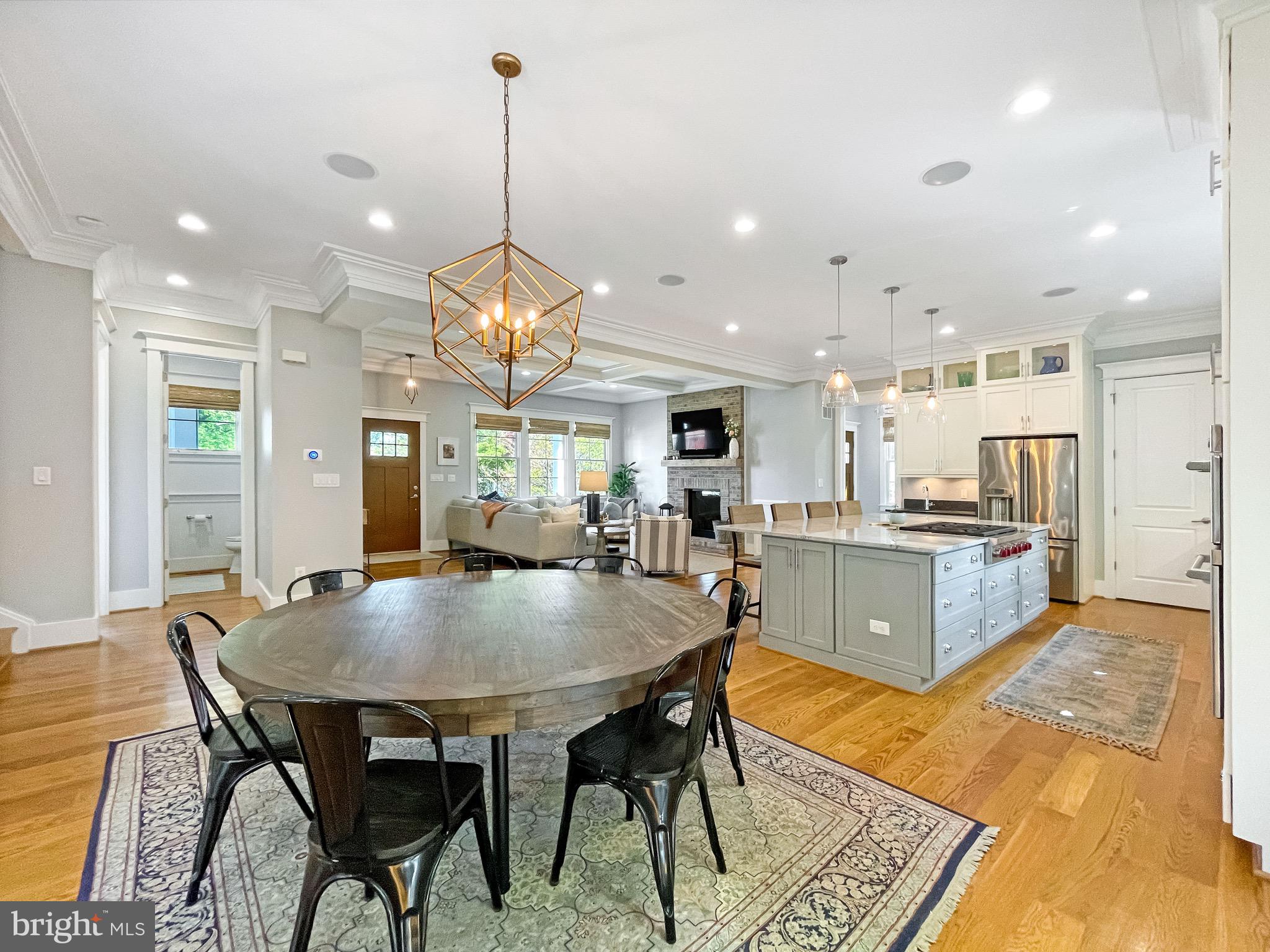 GARDEN CITY - Residential