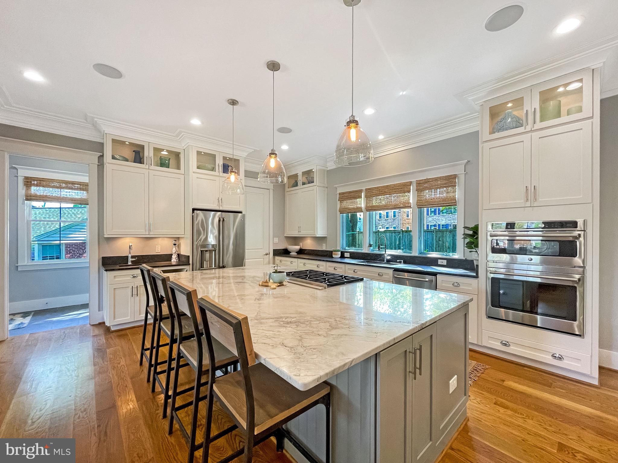 GARDEN CITY - Residential