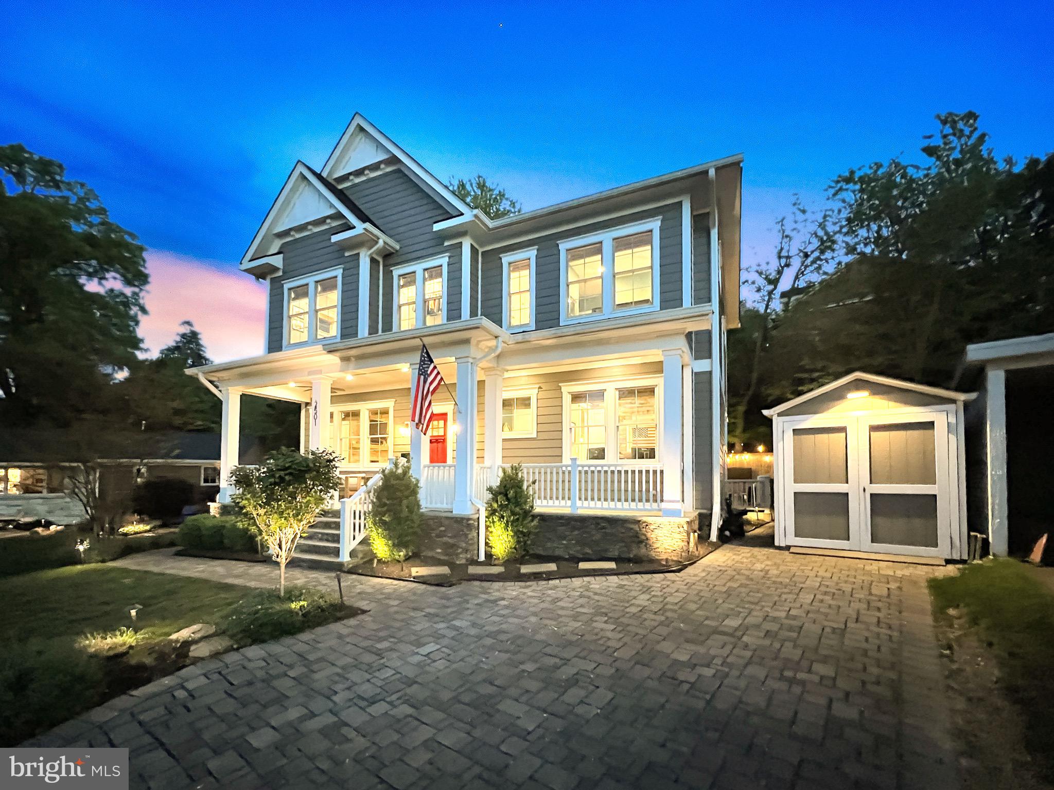 GARDEN CITY - Residential