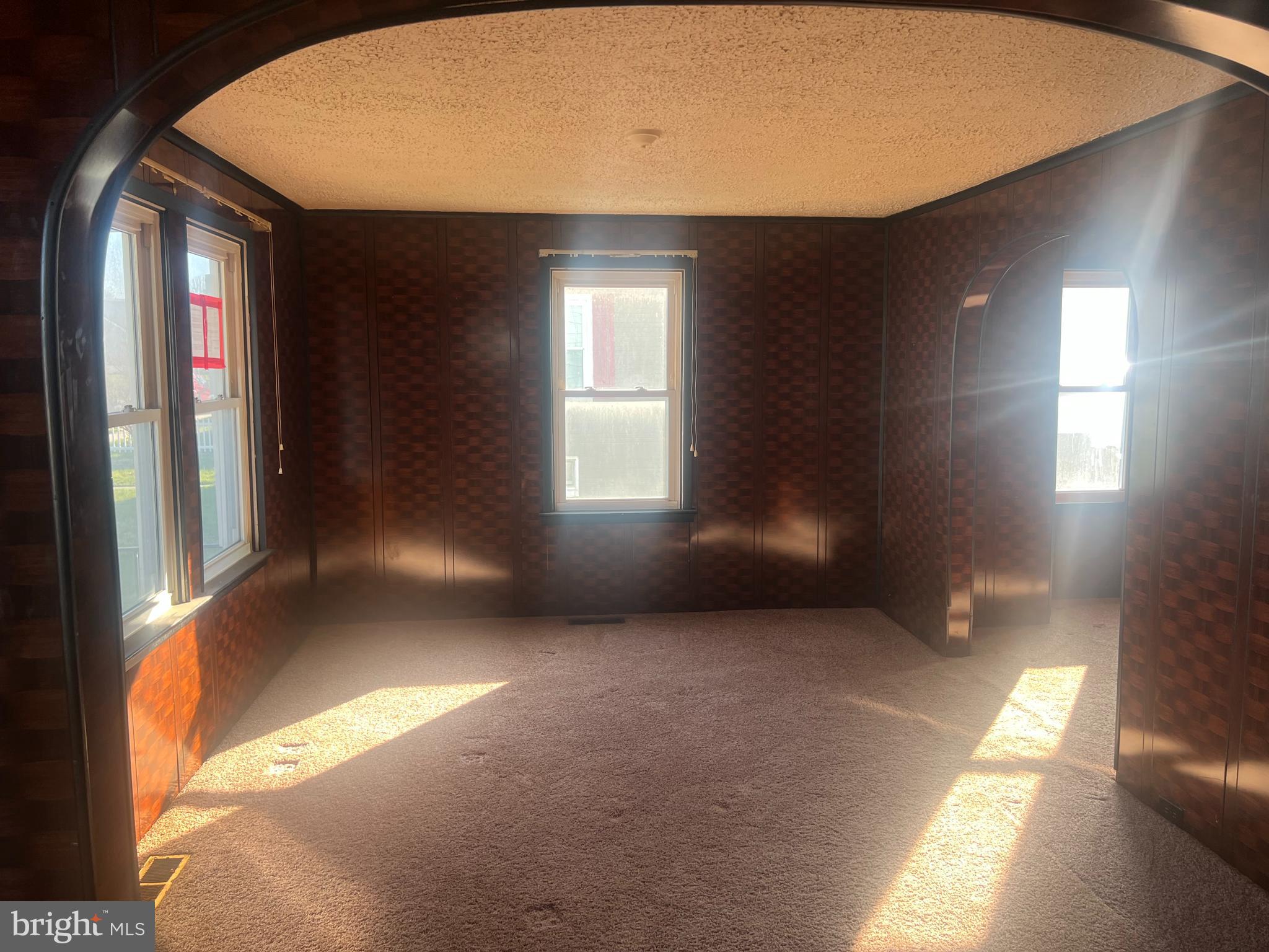 CEDAR CREST - Residential