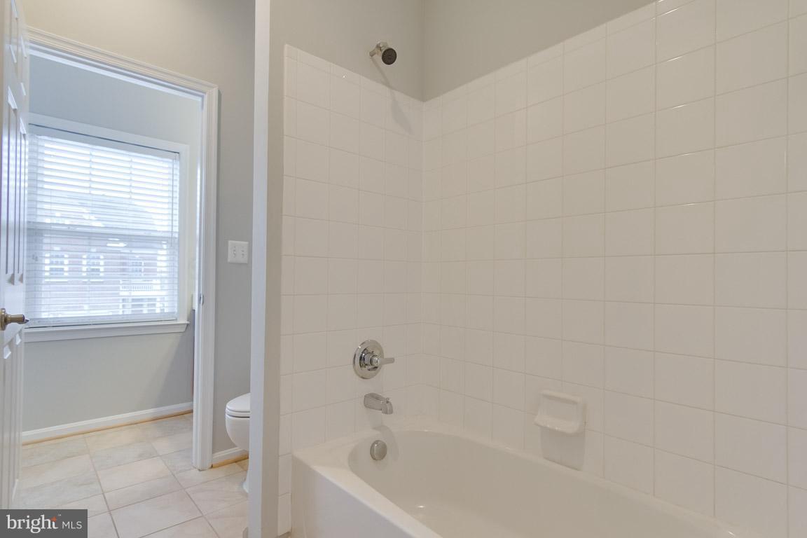 PORT POTOMAC - Residential