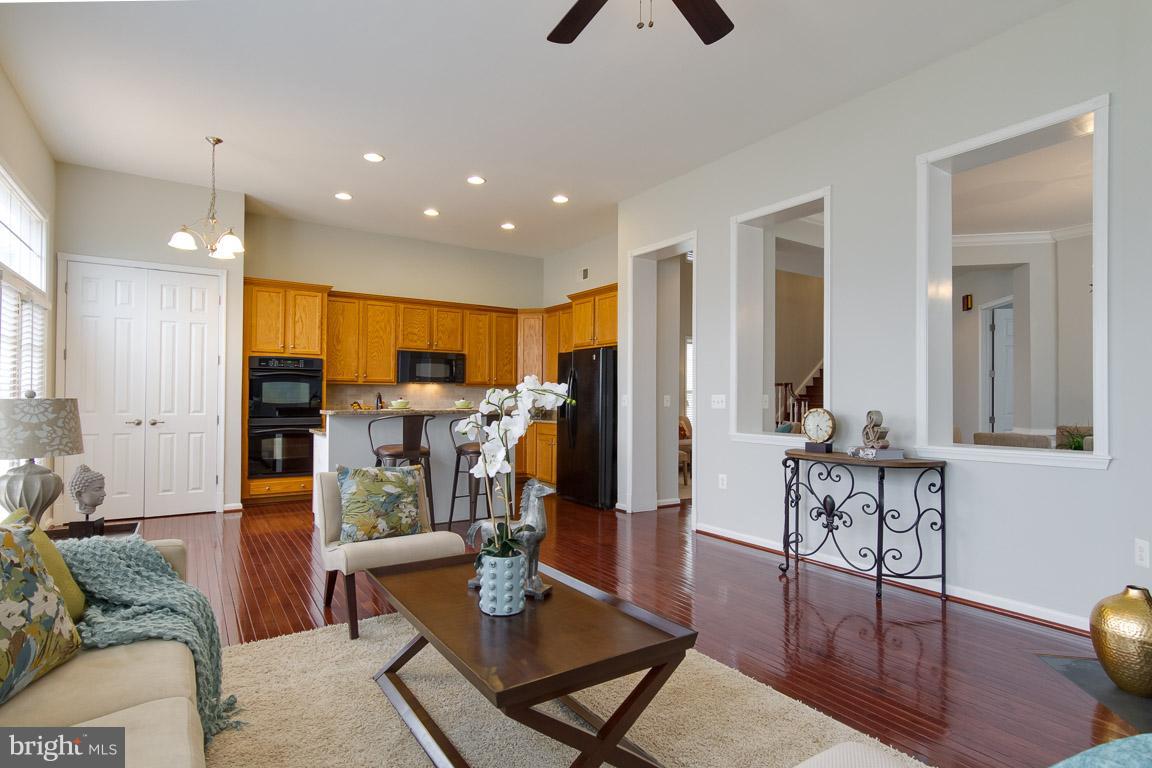 PORT POTOMAC - Residential
