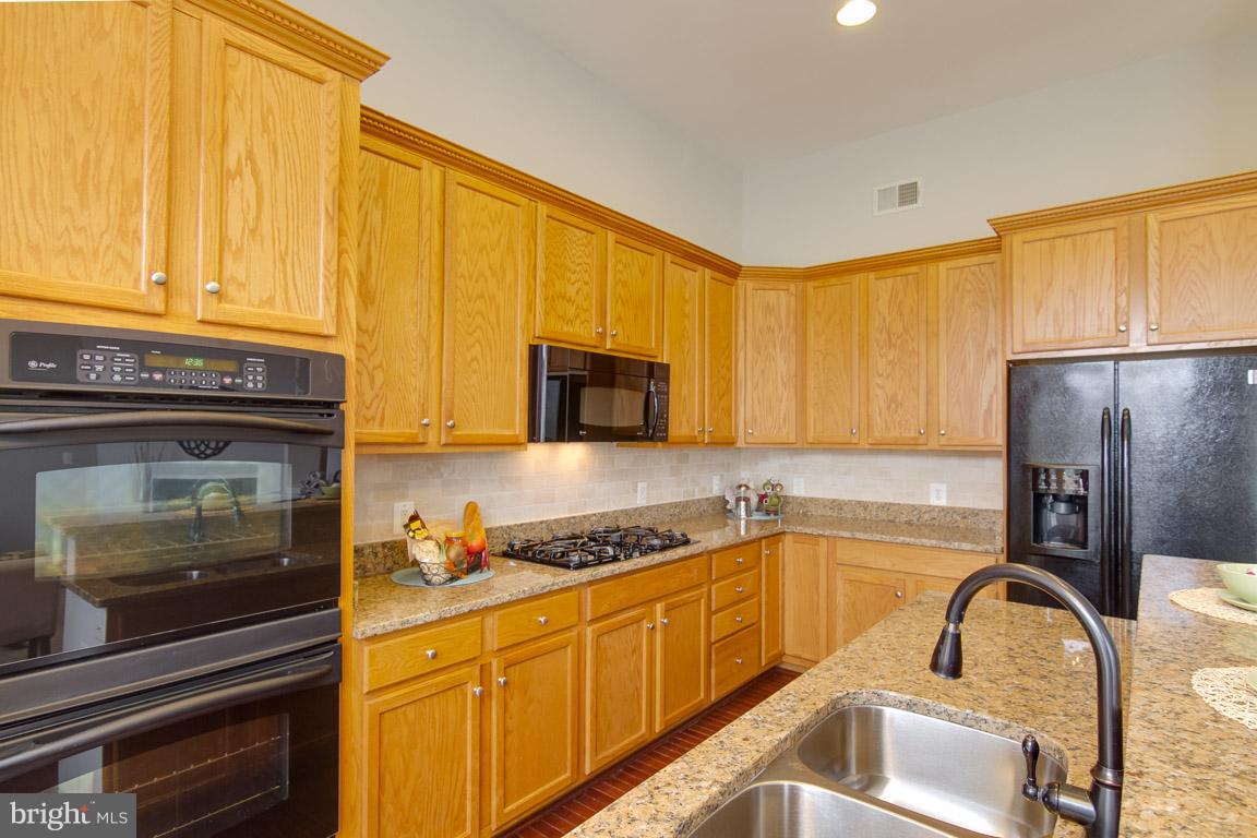 PORT POTOMAC - Residential