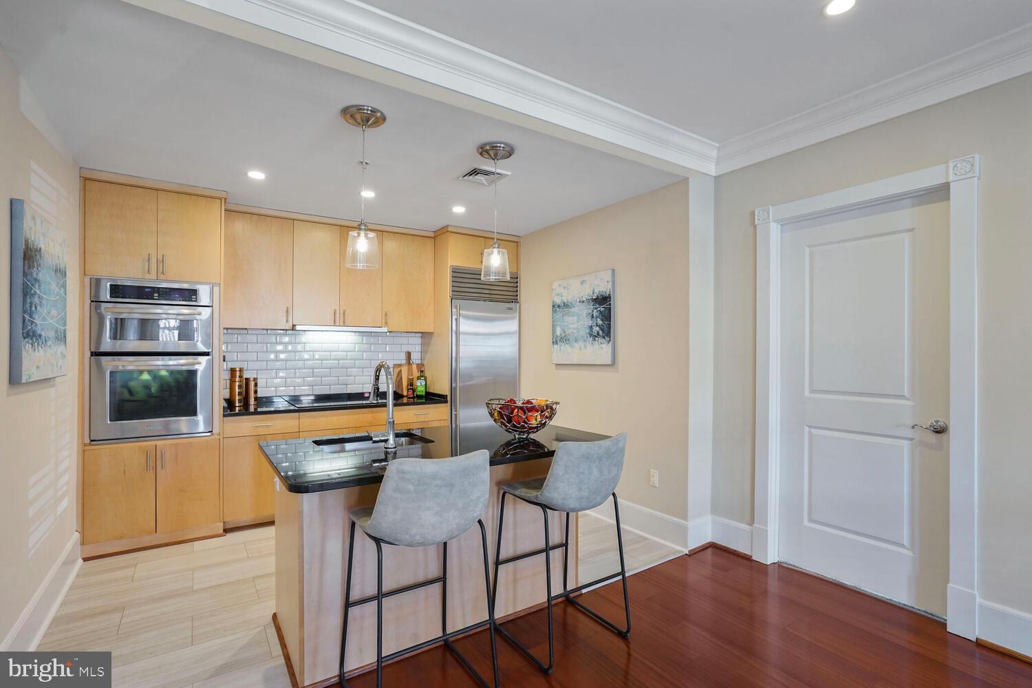 OLD TOWN ALEXANDRIA - Residential