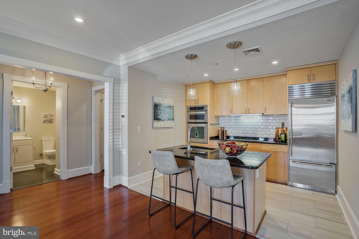 OLD TOWN ALEXANDRIA - Residential