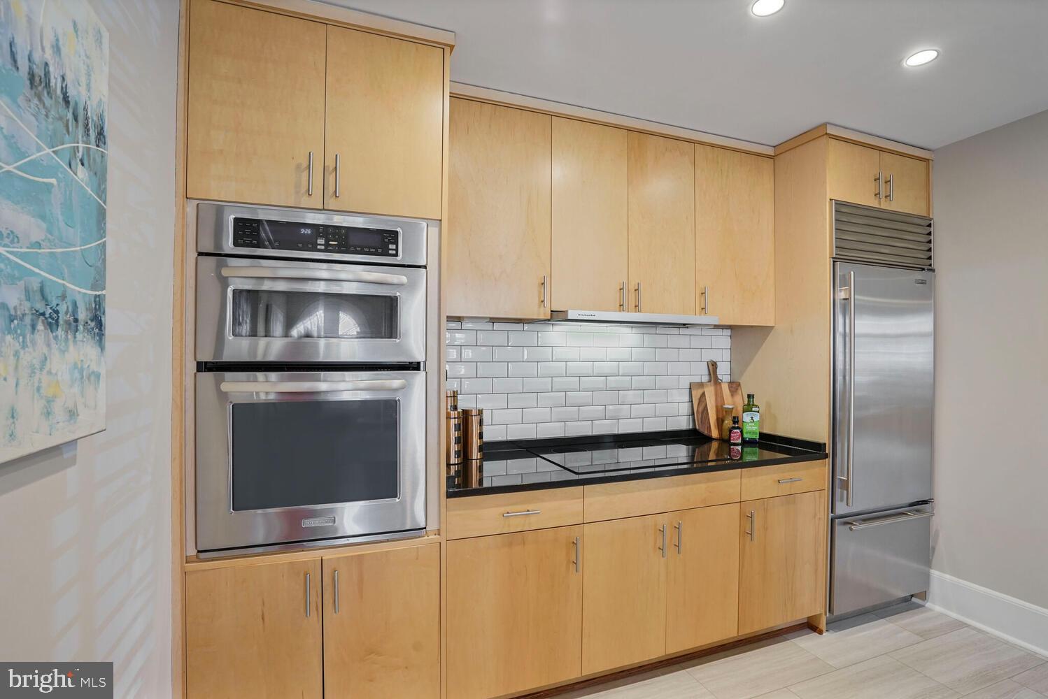 OLD TOWN ALEXANDRIA - Residential