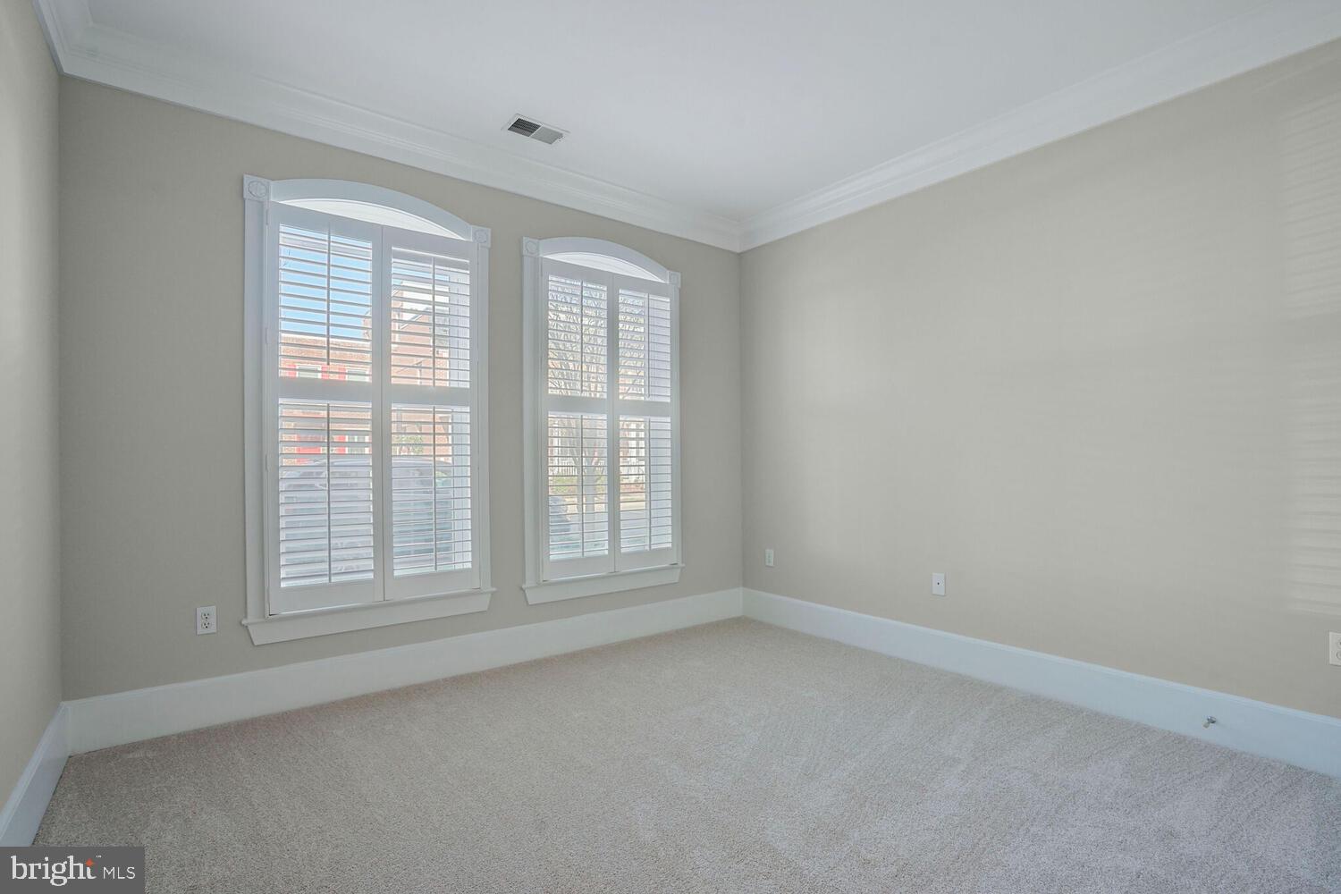 OLD TOWN ALEXANDRIA - Residential