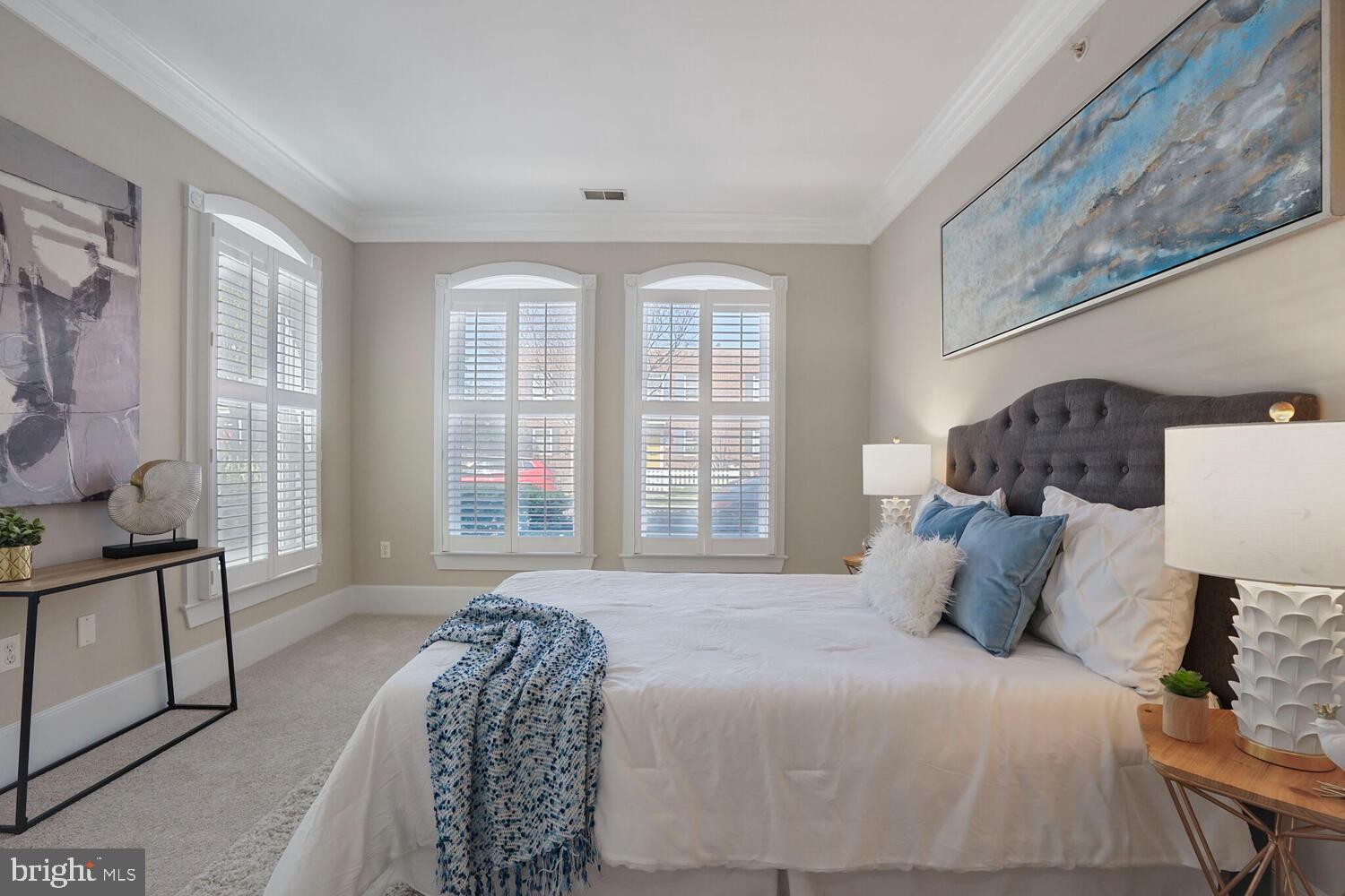 OLD TOWN ALEXANDRIA - Residential