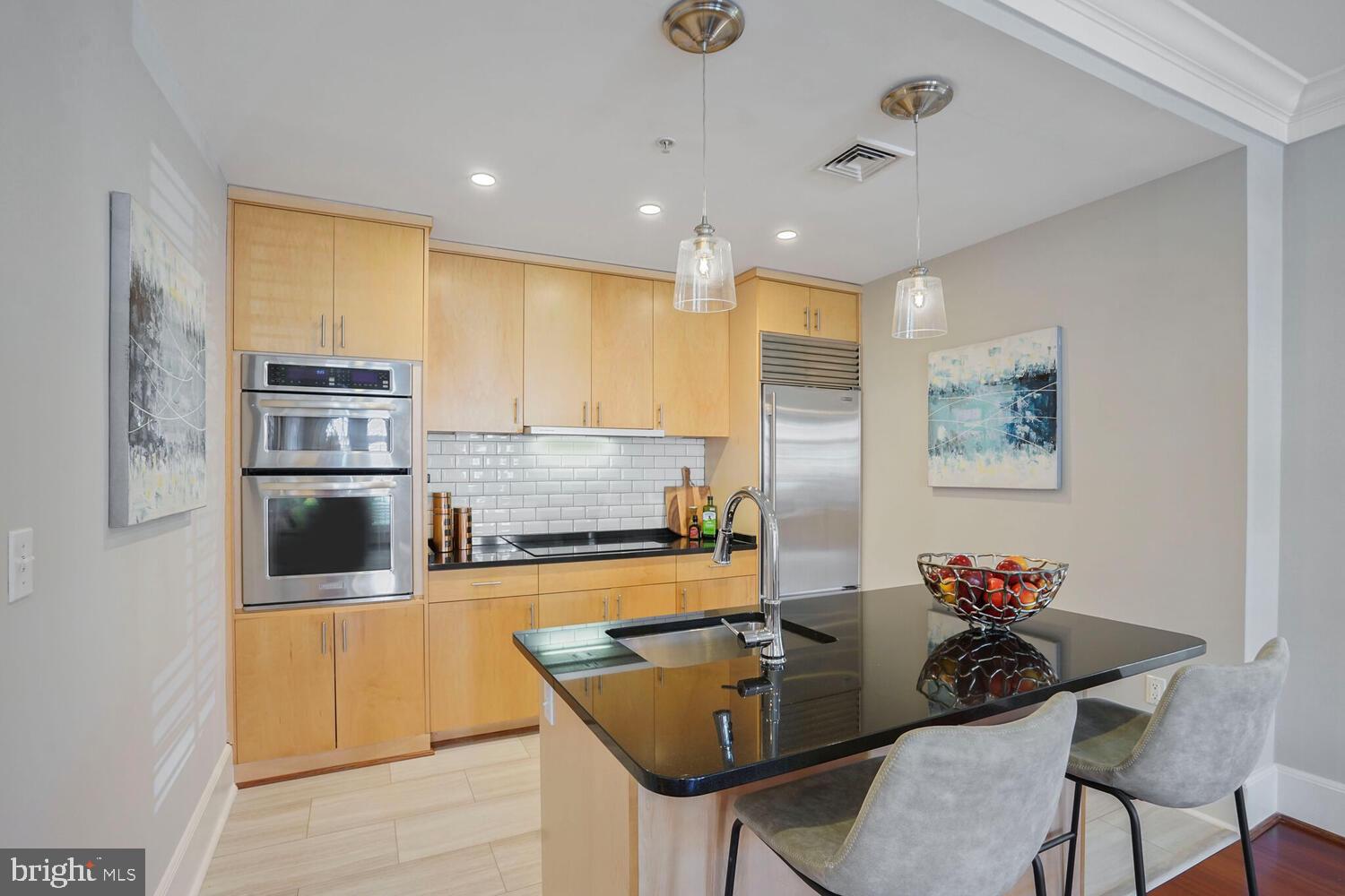 OLD TOWN ALEXANDRIA - Residential