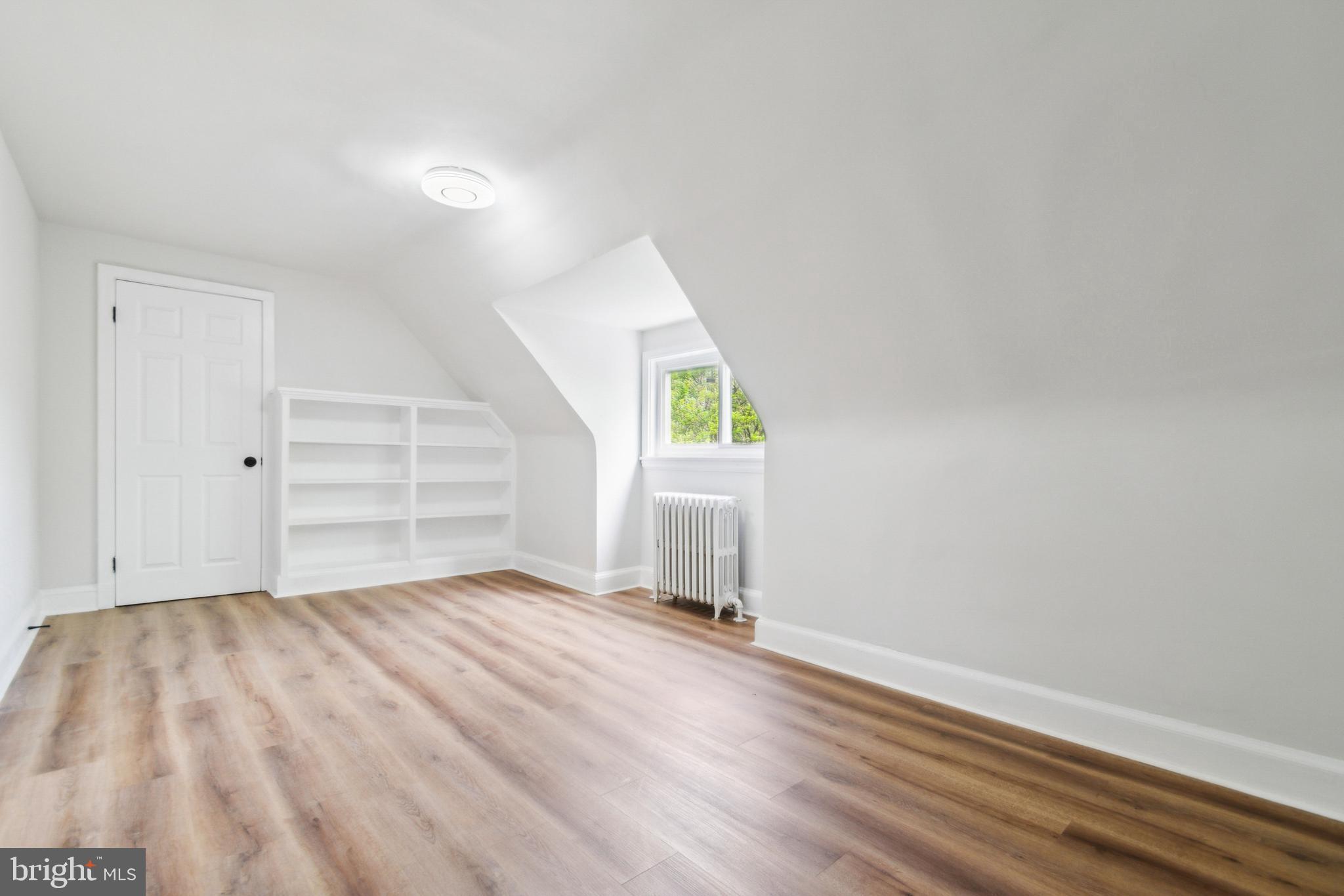 OAKENSHAWE - Residential