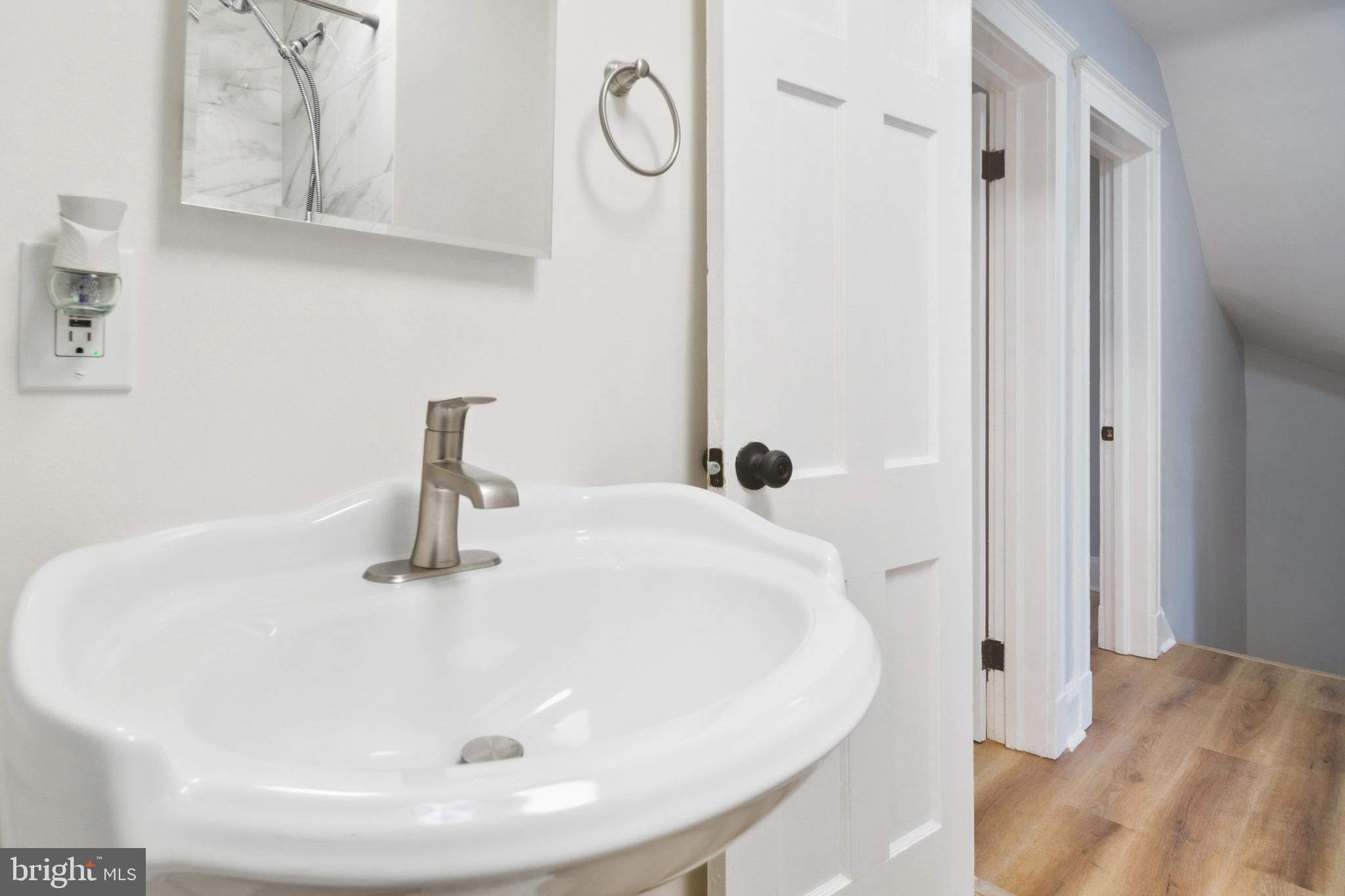 OAKENSHAWE - Residential