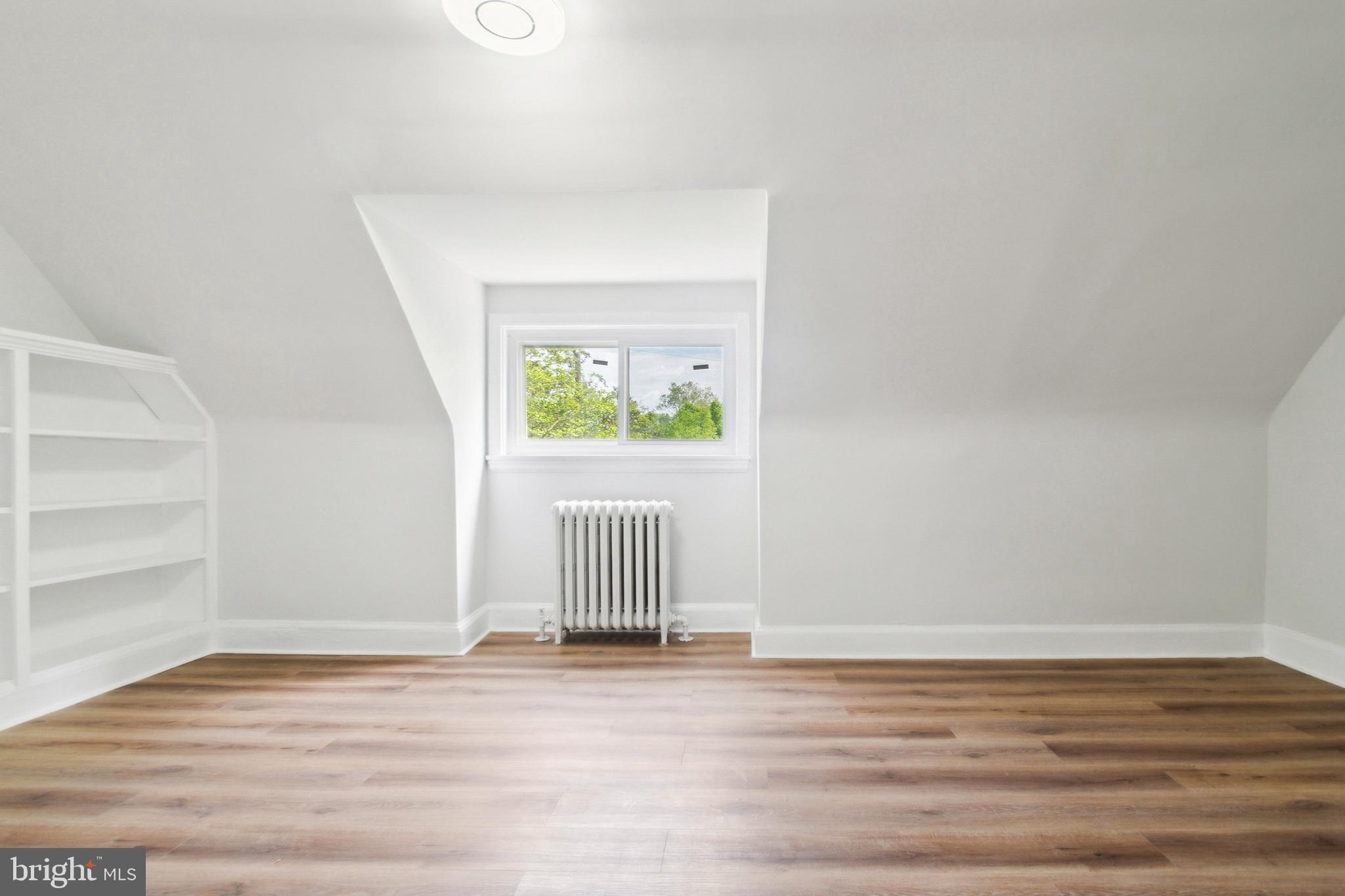 OAKENSHAWE - Residential