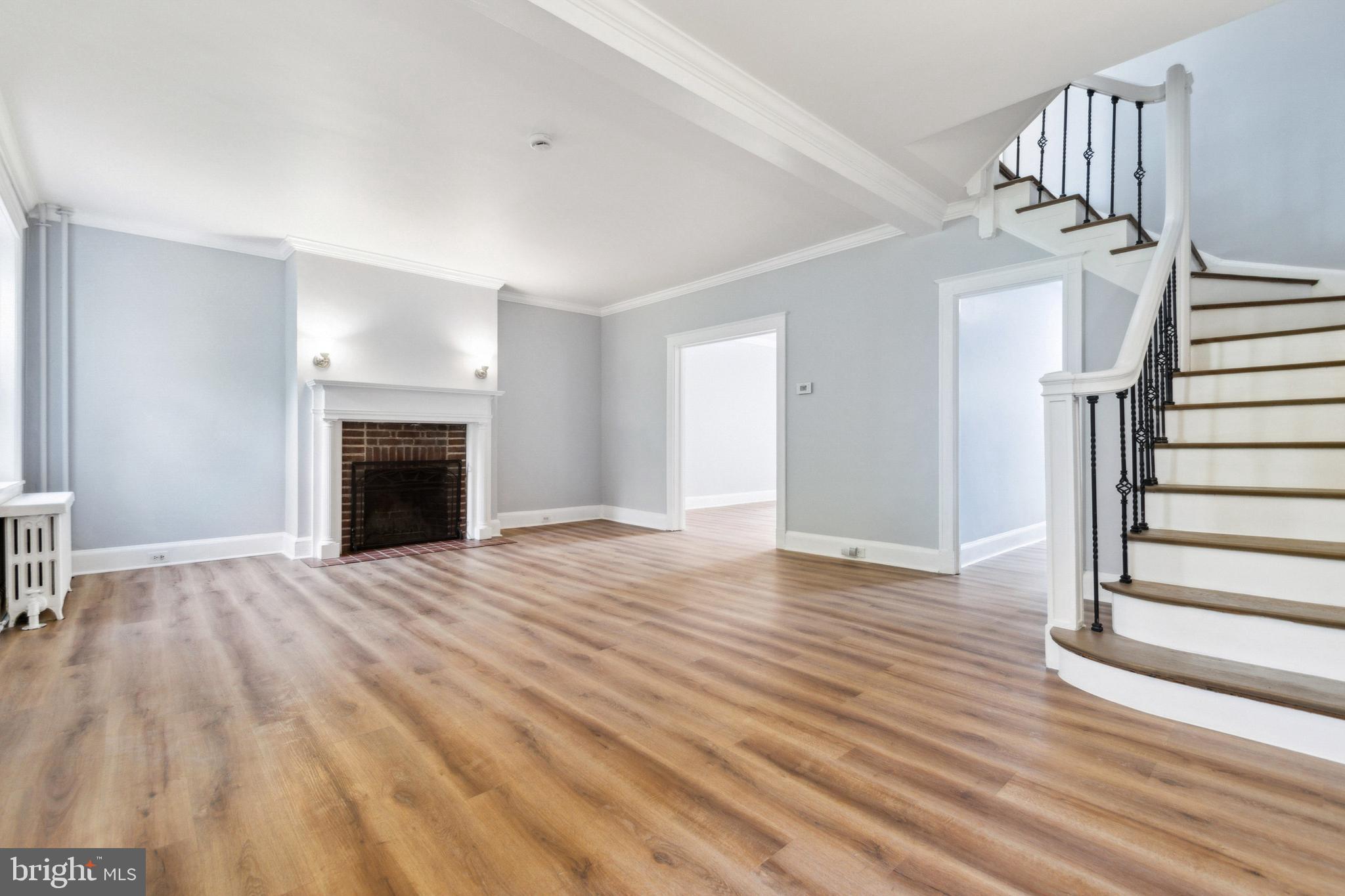 216 HOMEWOOD TERRACE