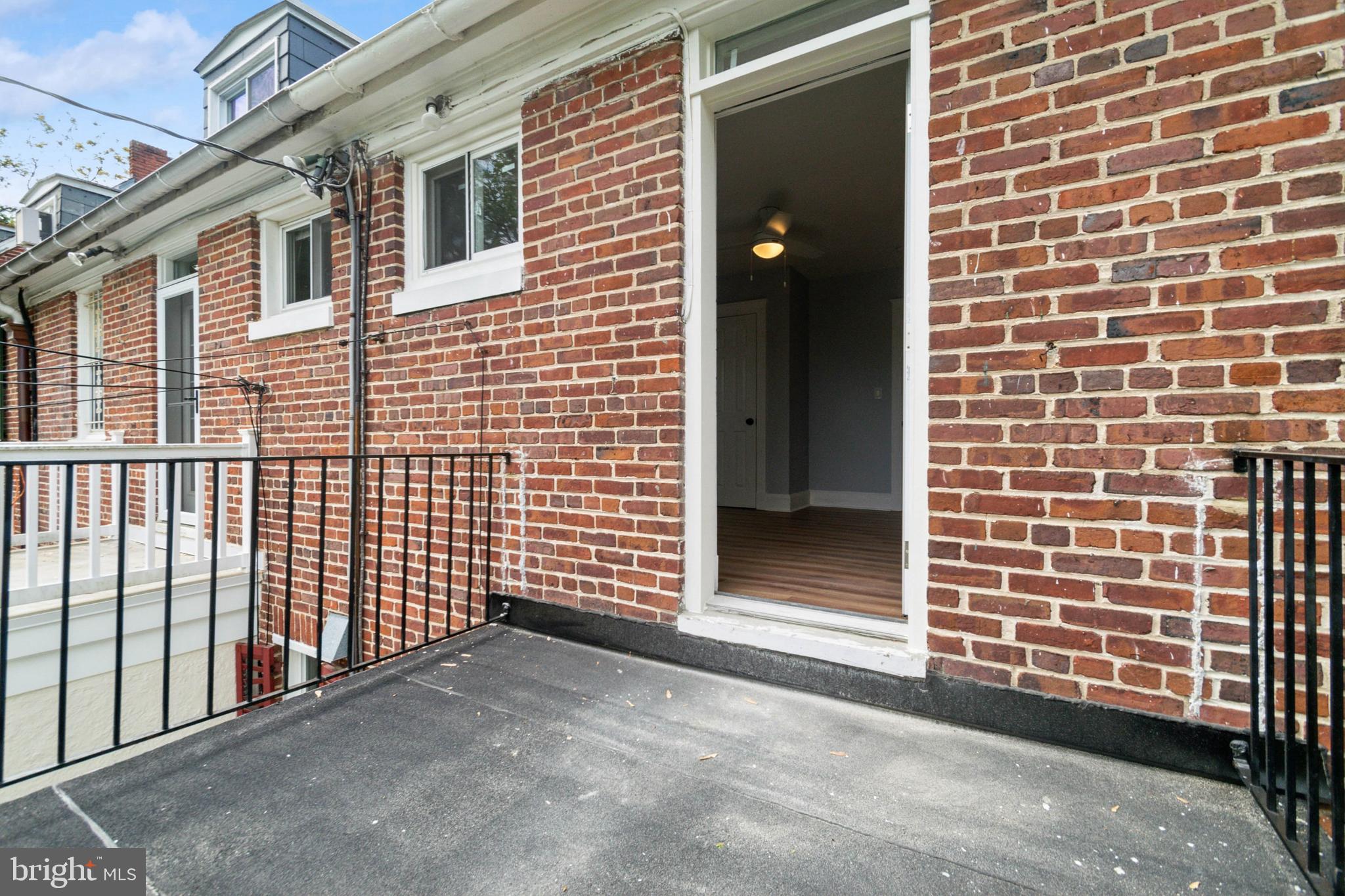 OAKENSHAWE - Residential