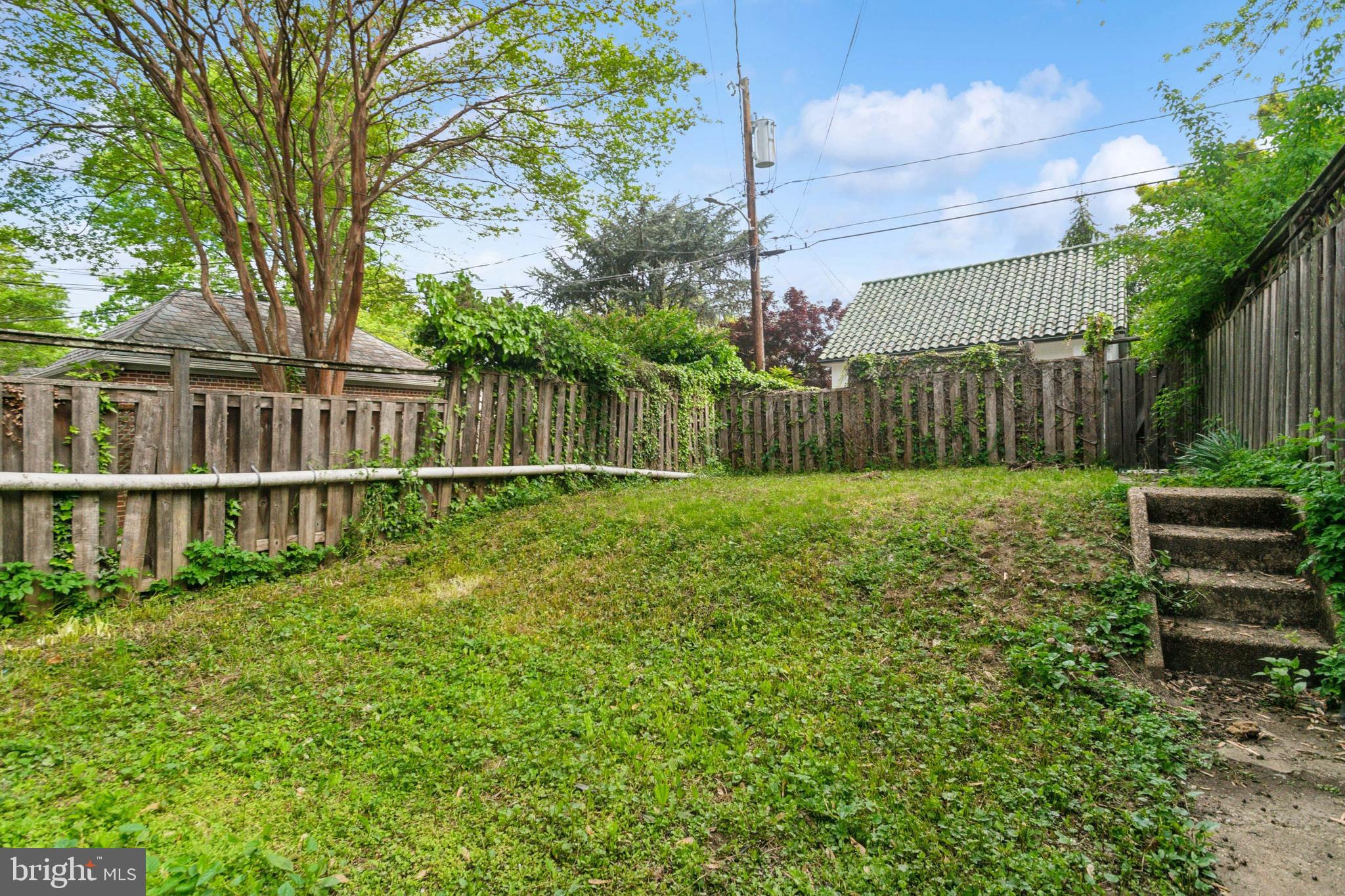 OAKENSHAWE - Residential