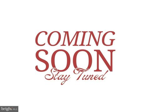 Photo of 38 Bloomsbury Avenue, CATONSVILLE, MD 21228 (MLS # MDBC2149594)