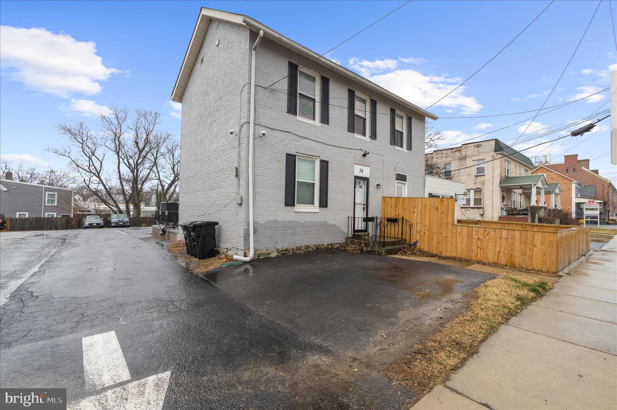 38 BLOOMSBURY AVENUE