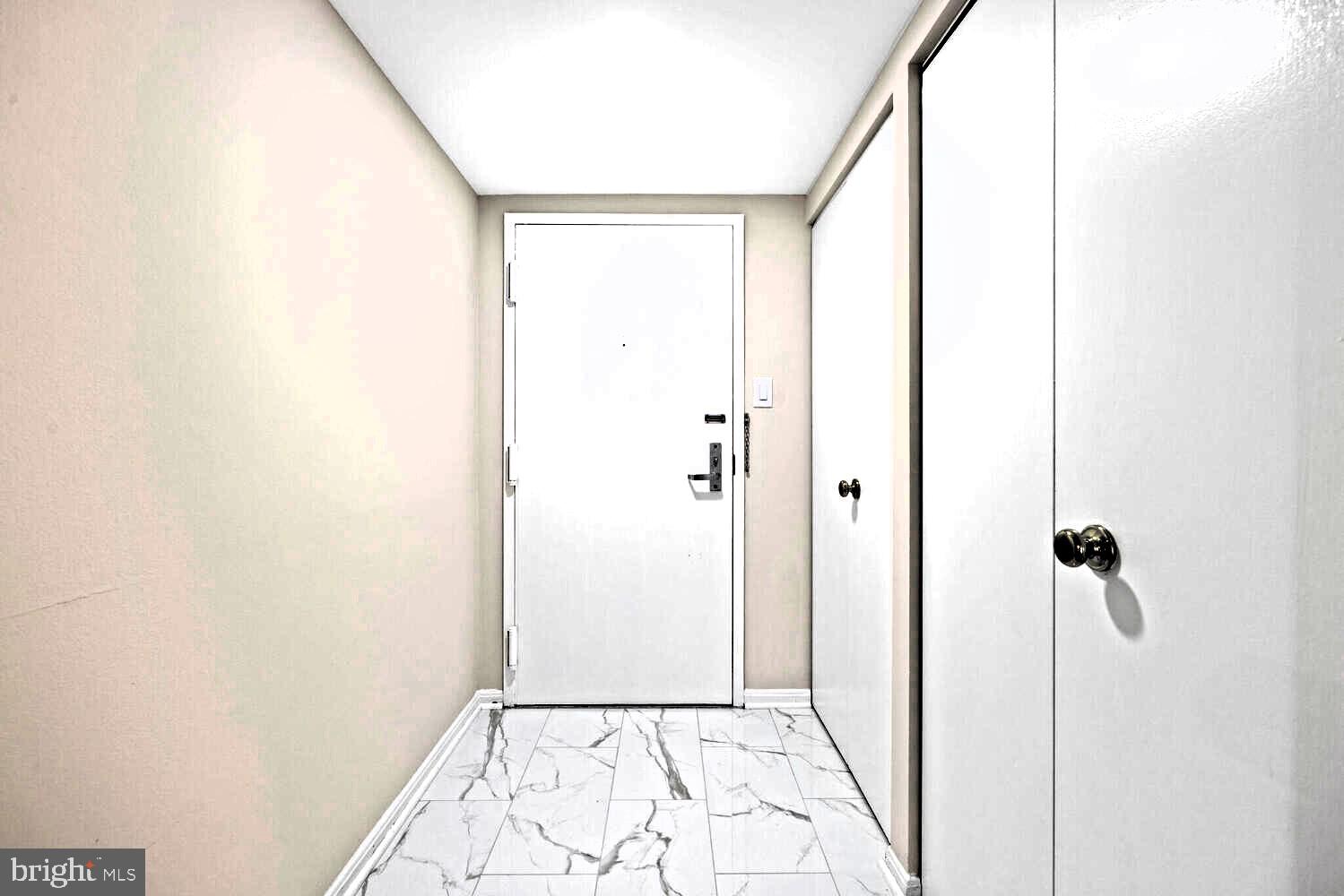 CHELSEA TOWERS - Residential