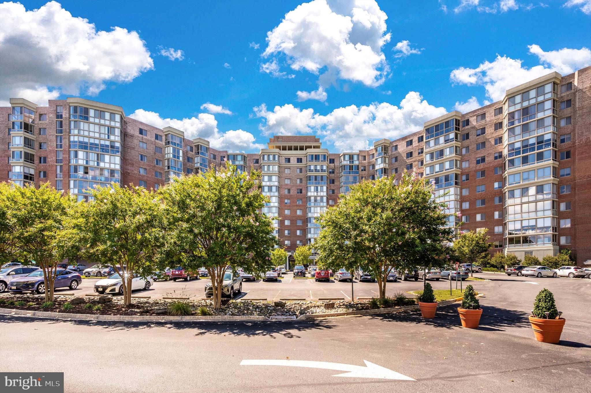 OVERLOOK AT LEISURE WORLD - Residential
