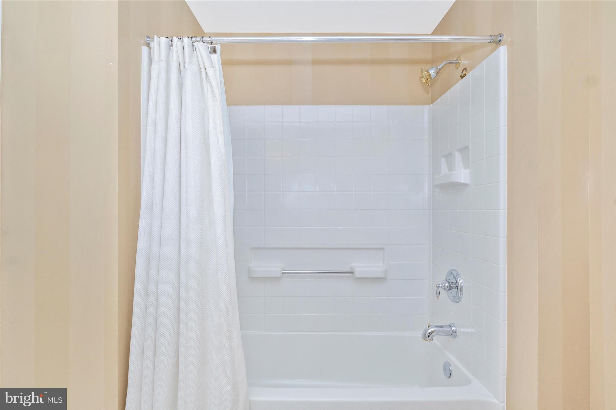 OVERLOOK AT LEISURE WORLD - Residential