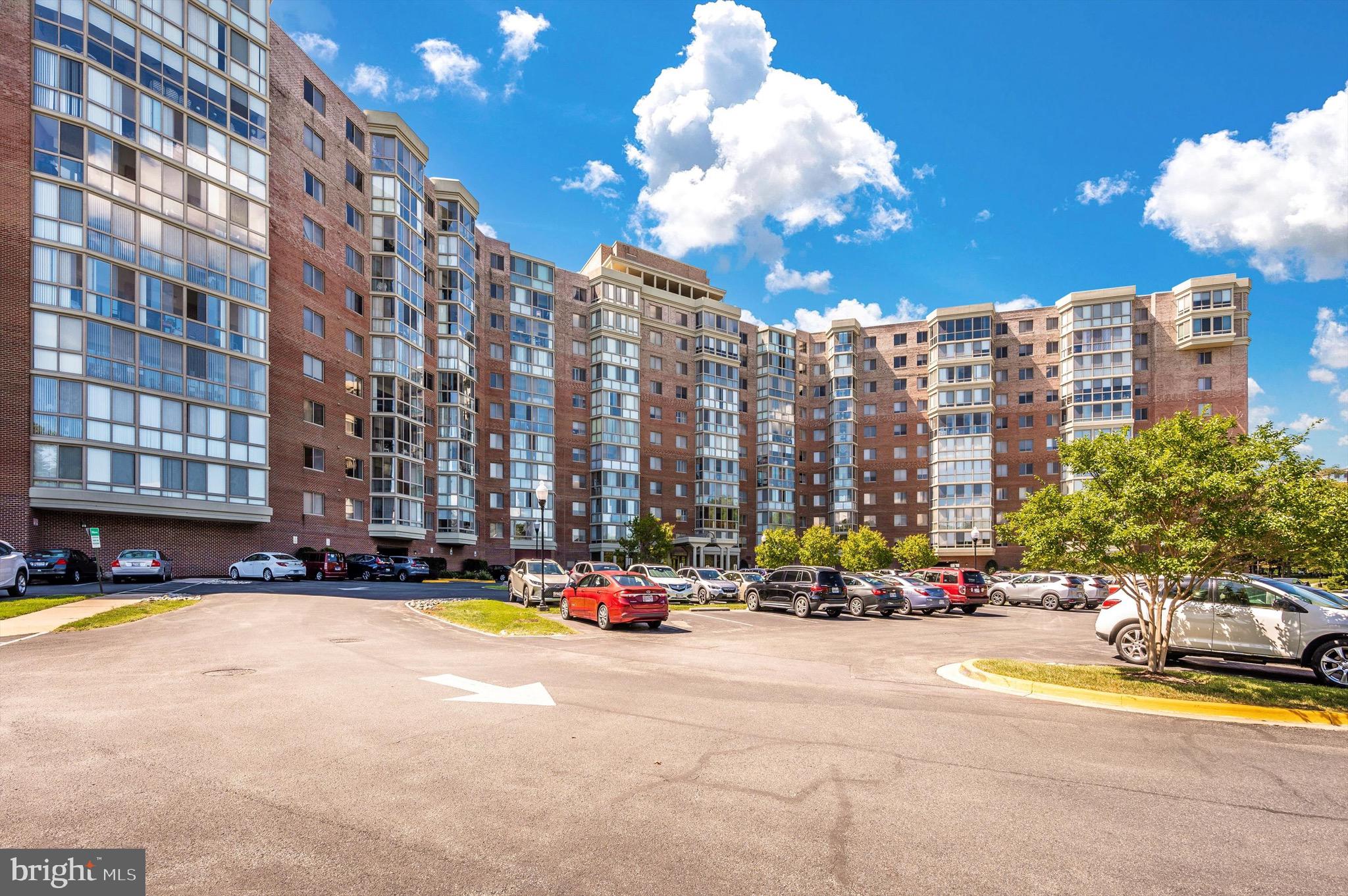 OVERLOOK AT LEISURE WORLD - Residential