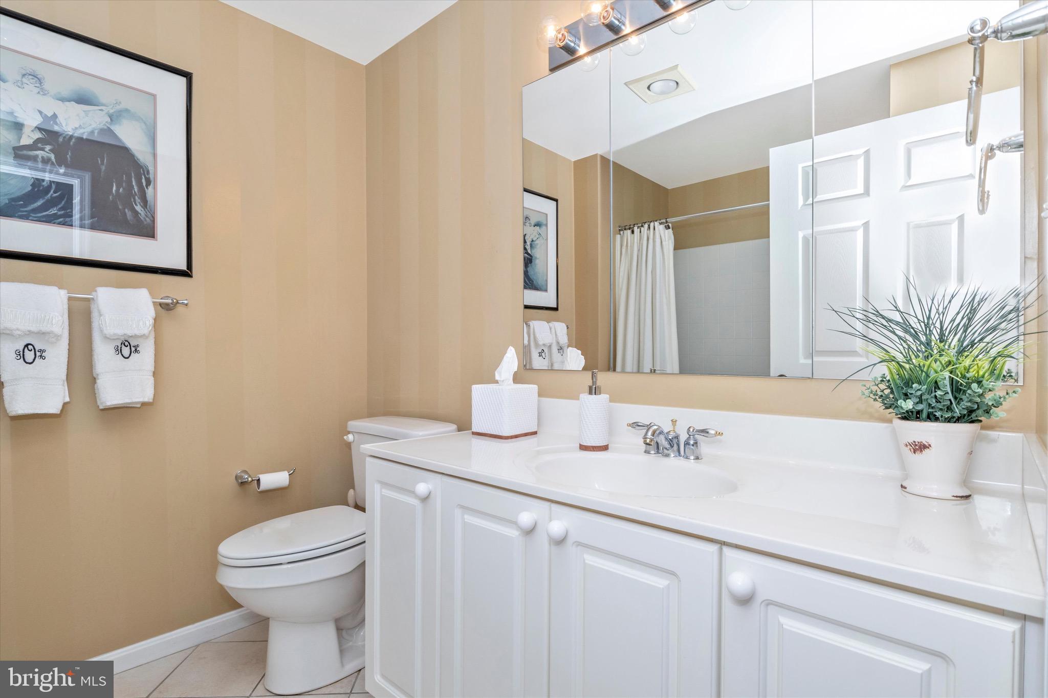 OVERLOOK AT LEISURE WORLD - Residential