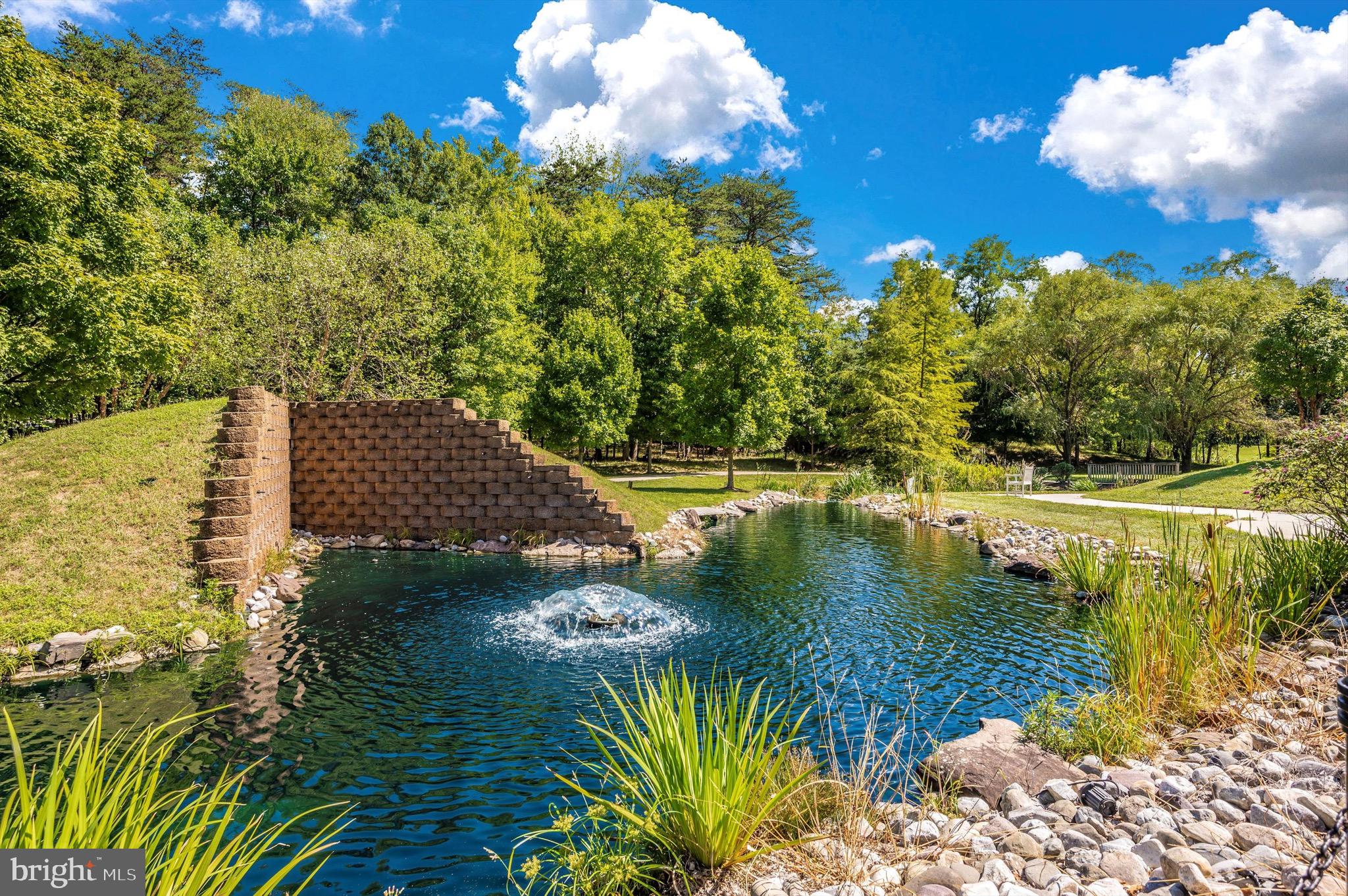 OVERLOOK AT LEISURE WORLD - Residential