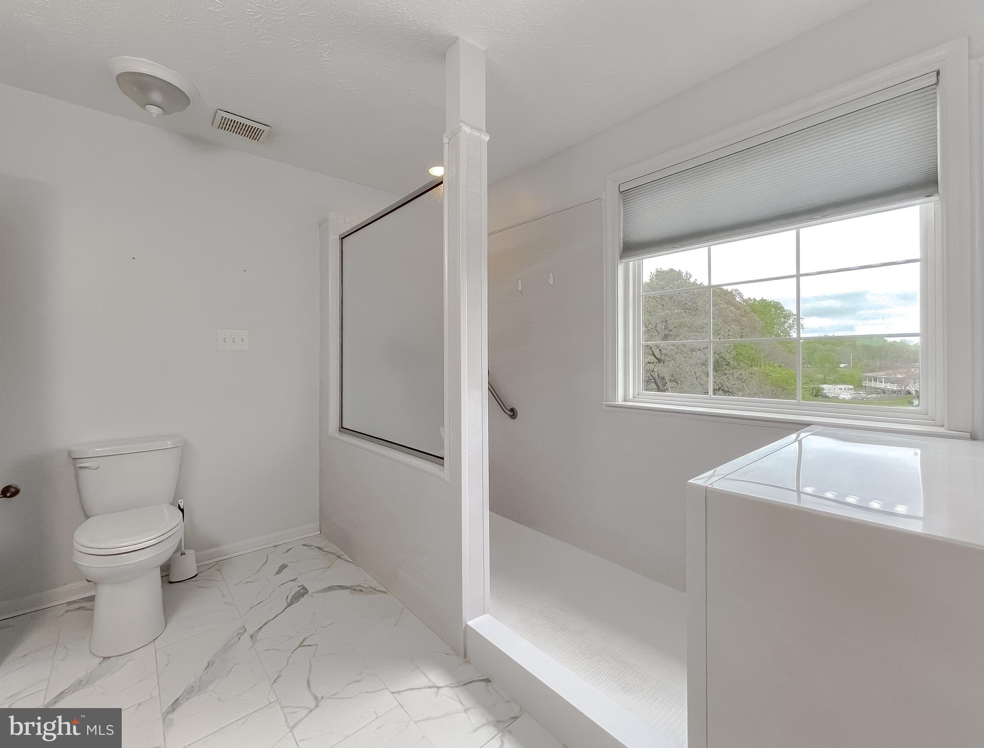 LYNNDALE ESTATES - Residential