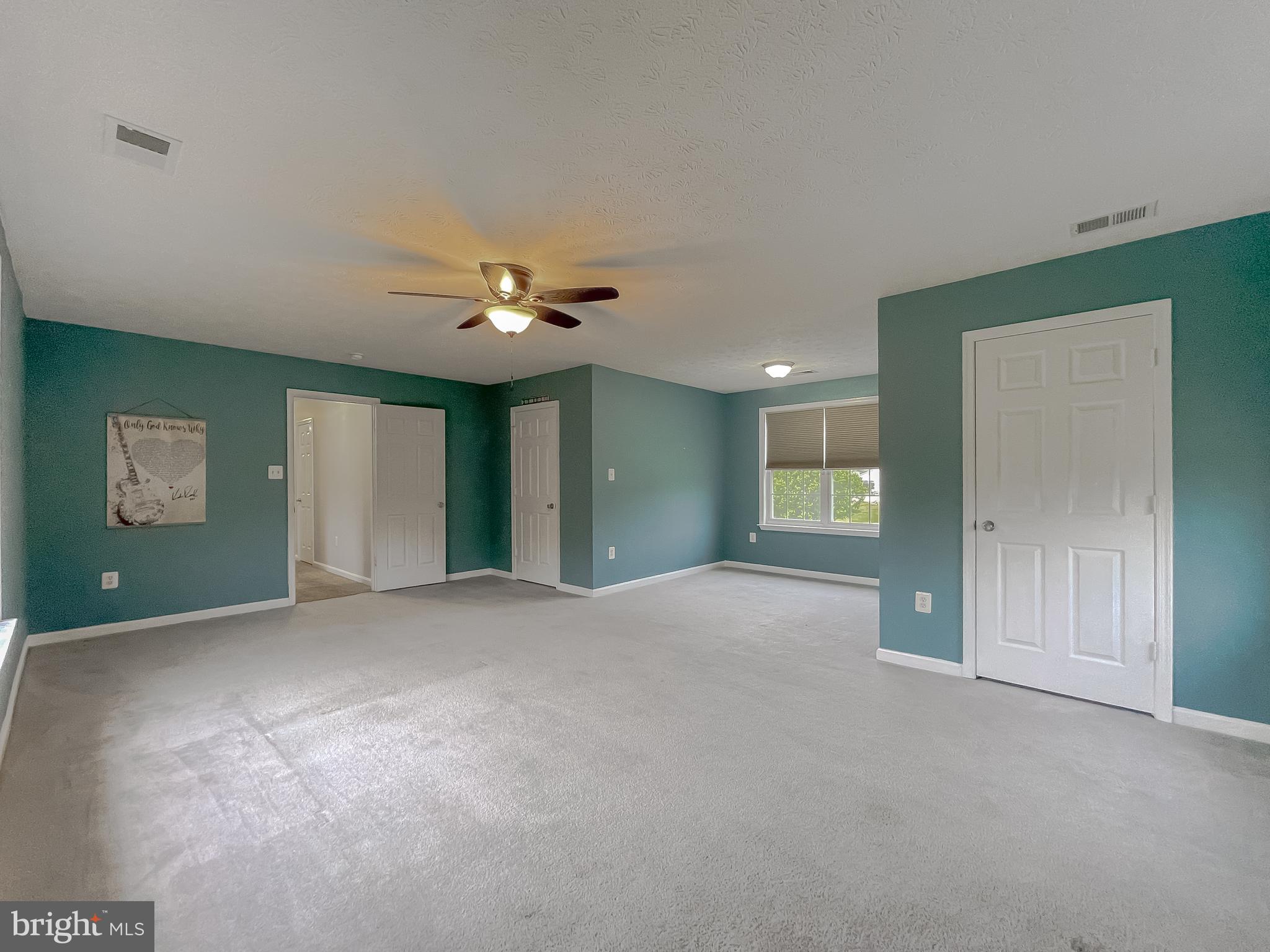 LYNNDALE ESTATES - Residential