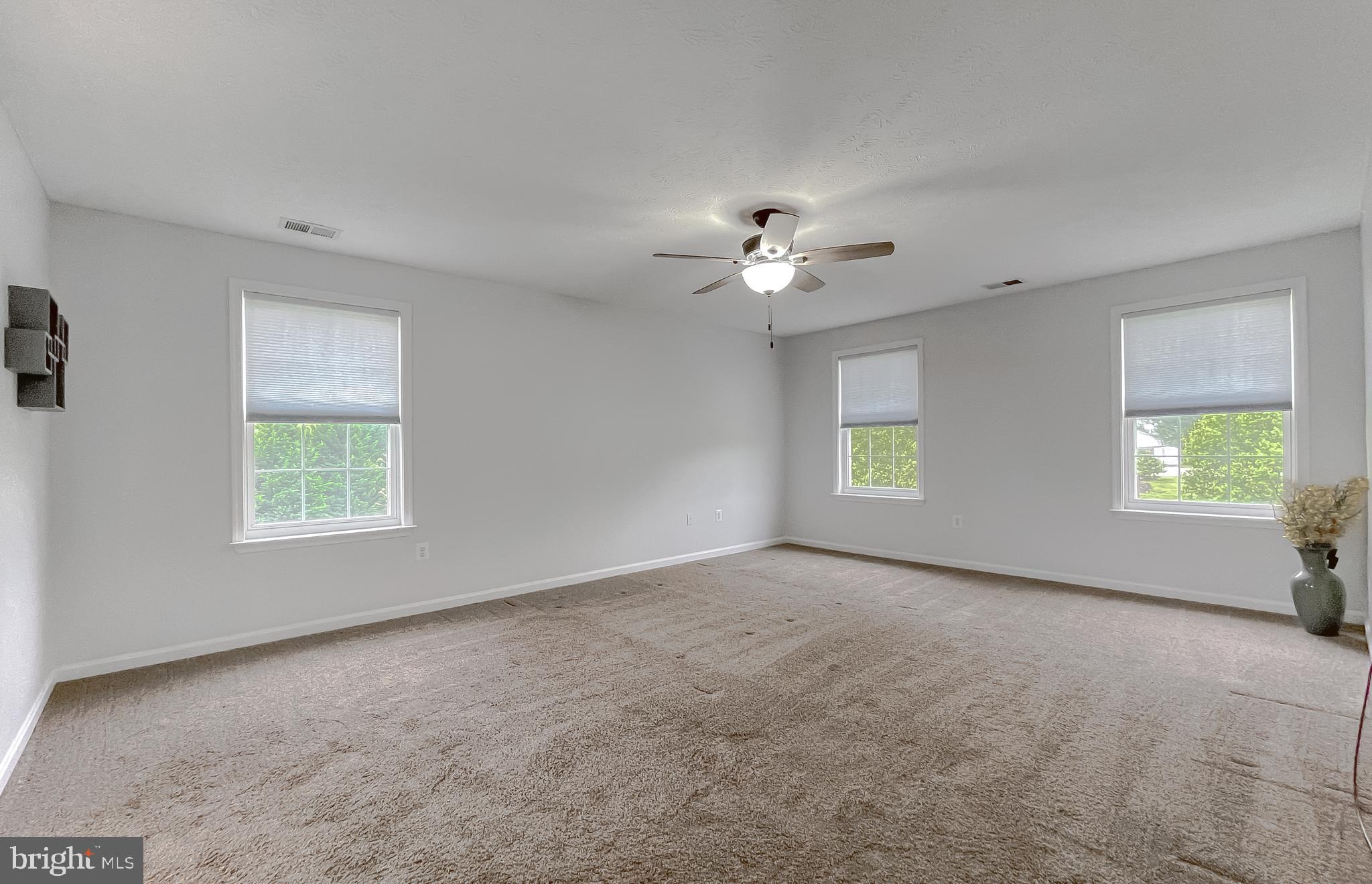 LYNNDALE ESTATES - Residential