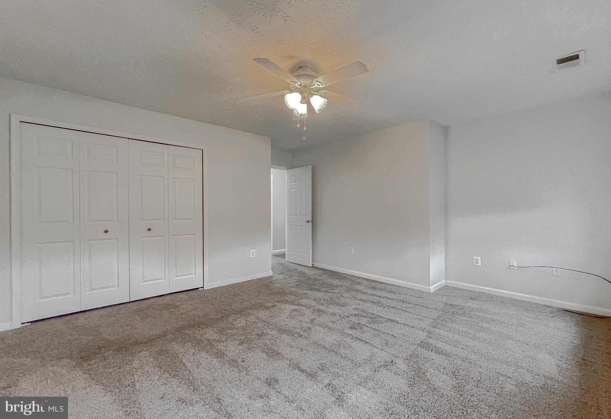 LYNNDALE ESTATES - Residential