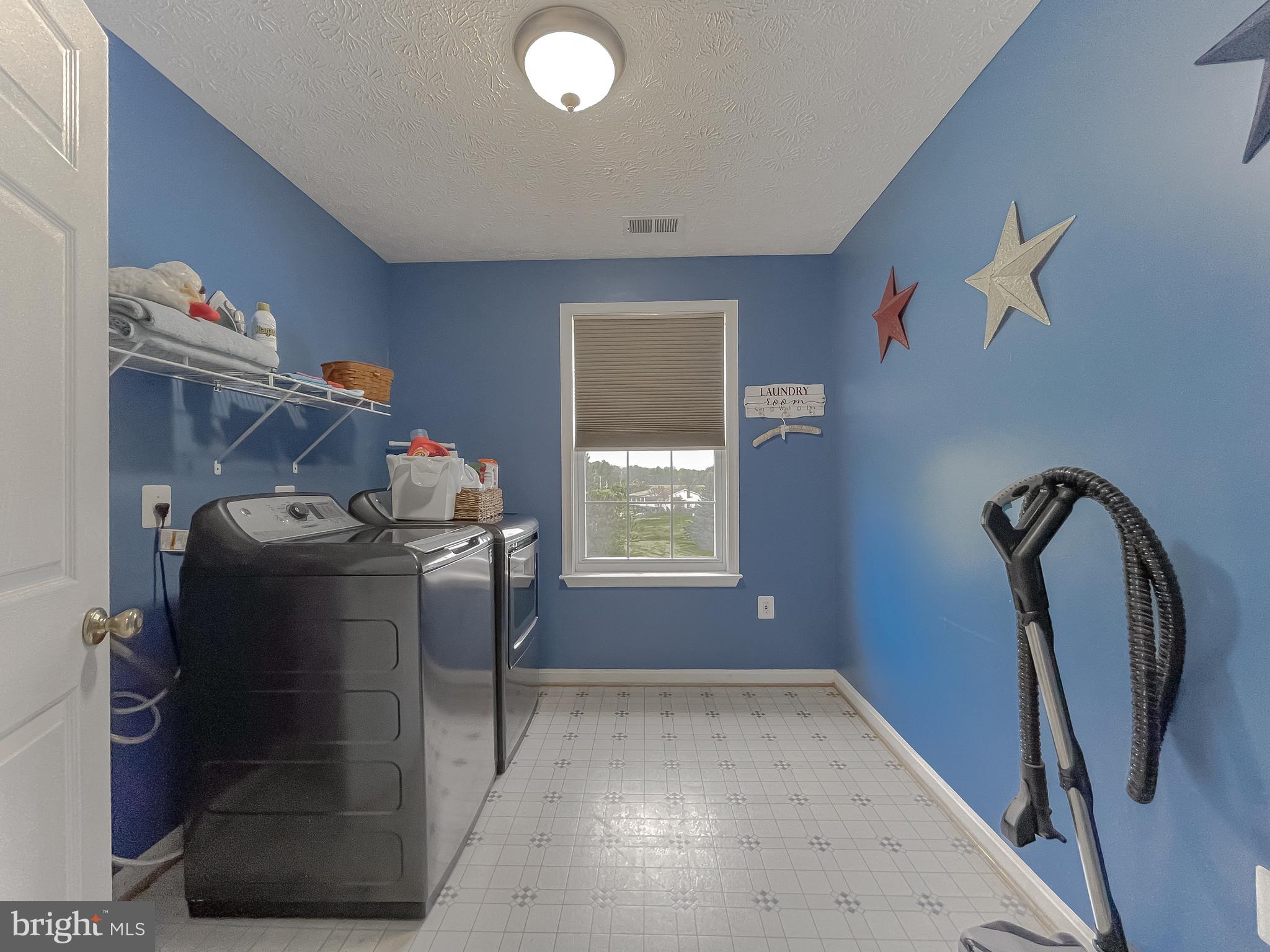 LYNNDALE ESTATES - Residential