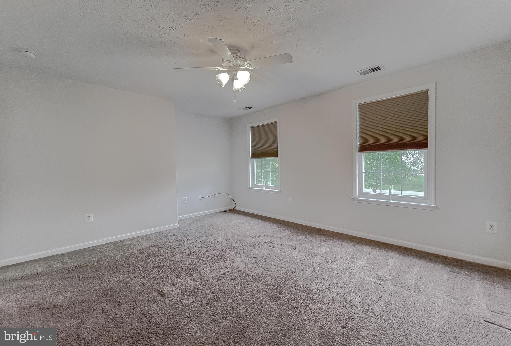 LYNNDALE ESTATES - Residential