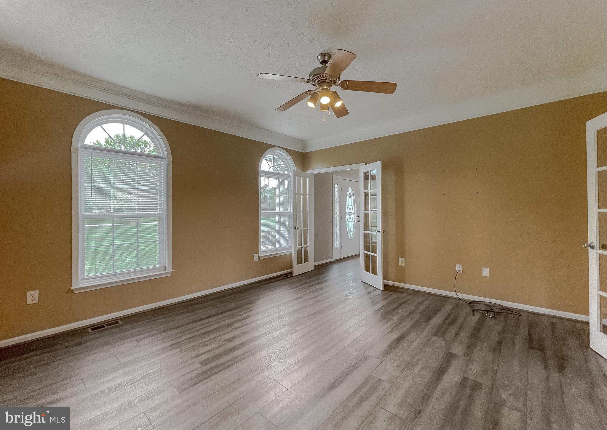 LYNNDALE ESTATES - Residential