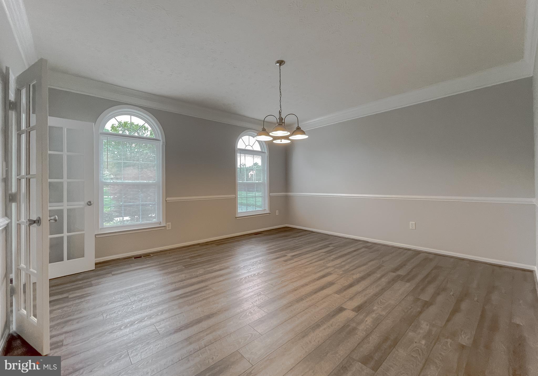 LYNNDALE ESTATES - Residential